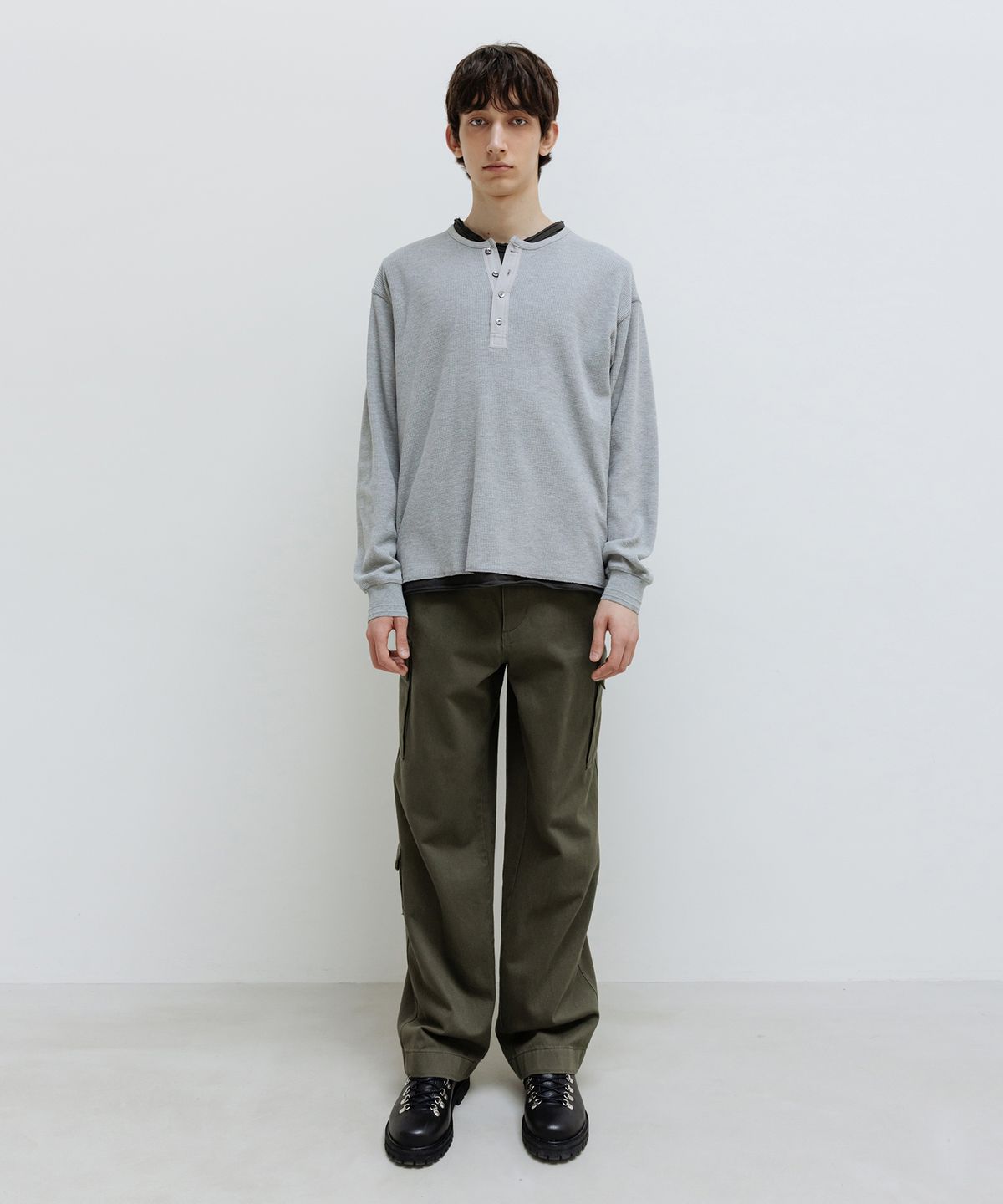 인사일런스(INSILENCE) 와플 헨리넥 롱슬리브 MELANGE GREY