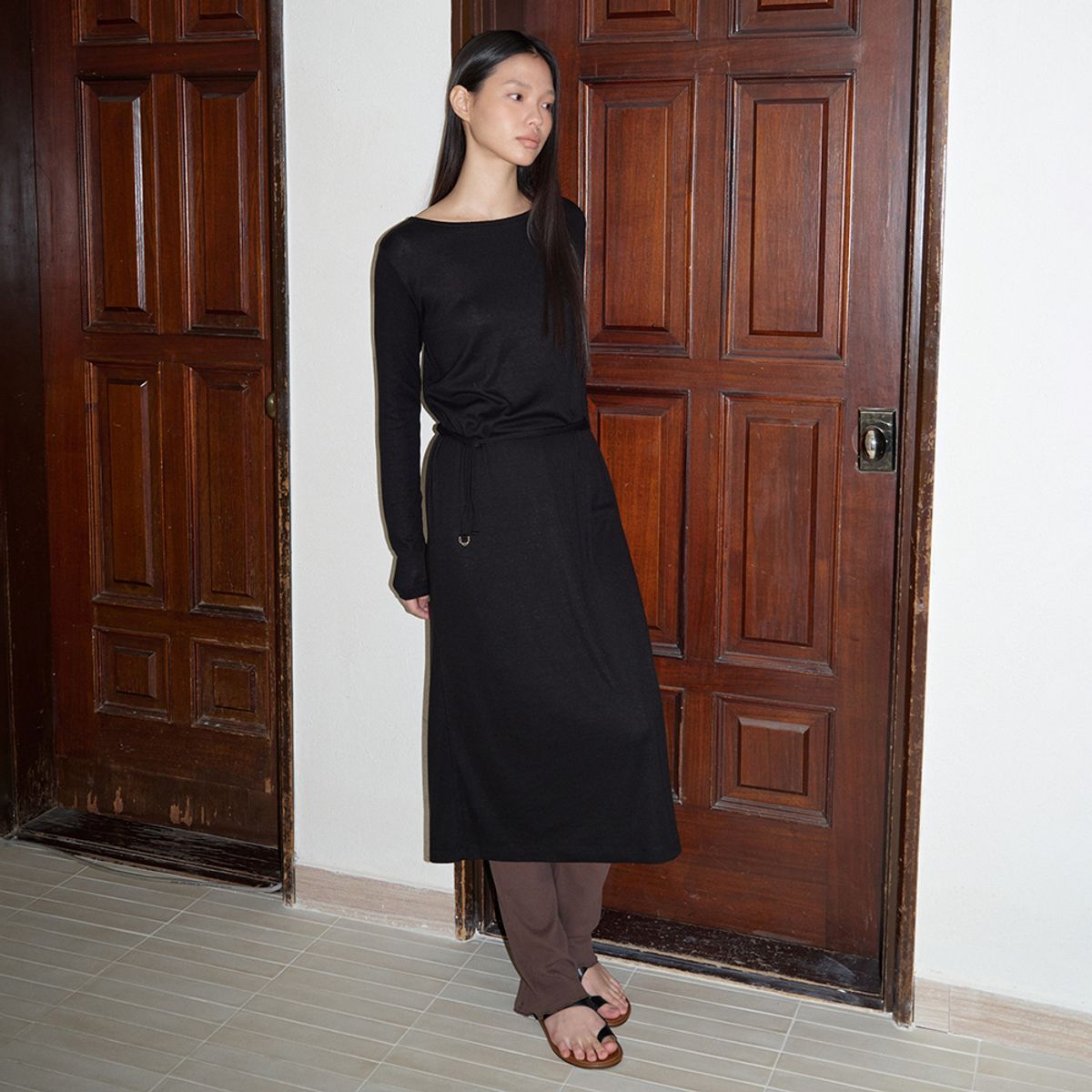 노우드(NOEUD) Side cut dress (Black)