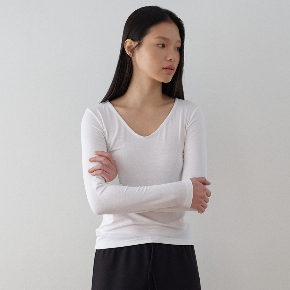 노우드(NOEUD) Reverse Tee (Ivory)