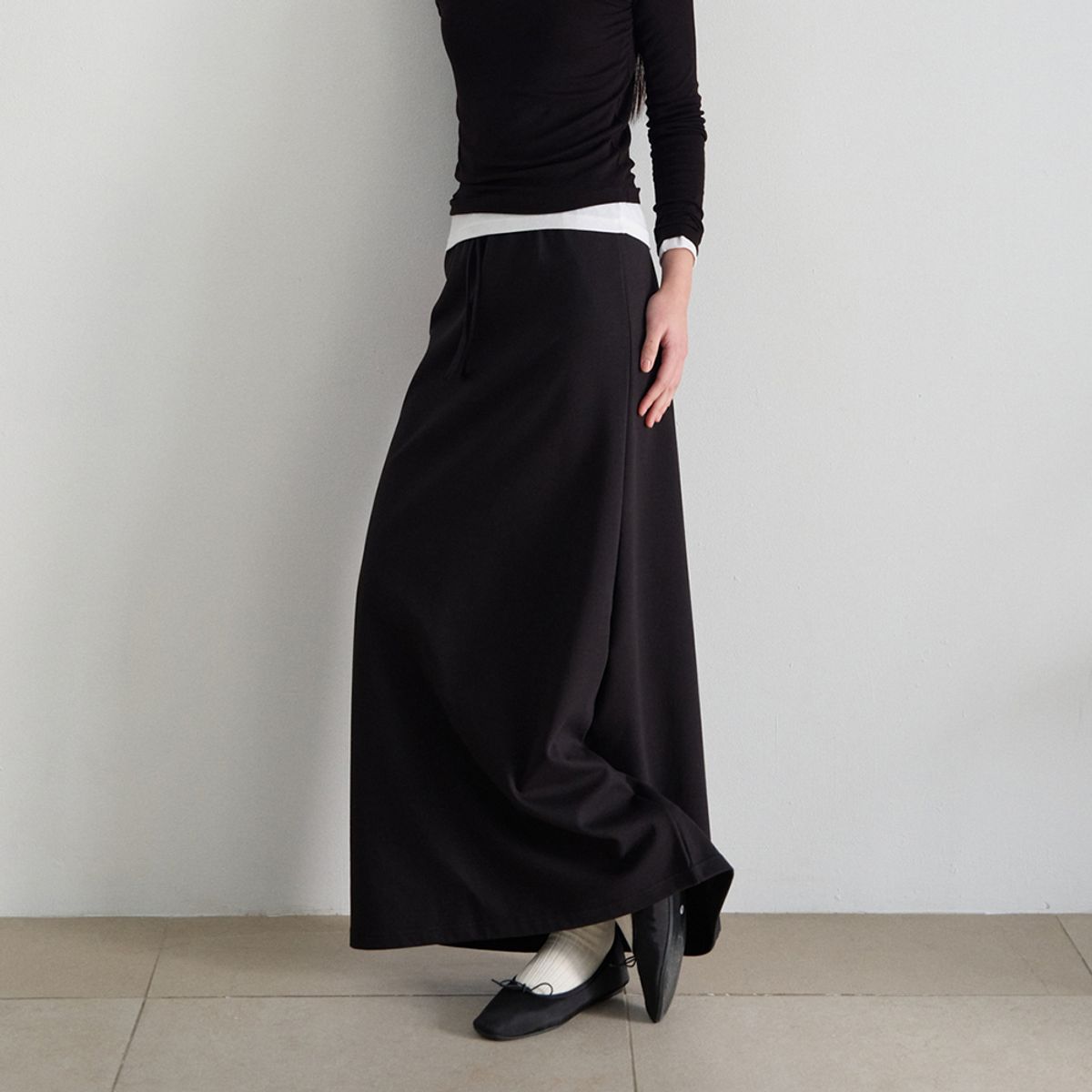 노우드(NOEUD) Soft Ease Skirt (Black)