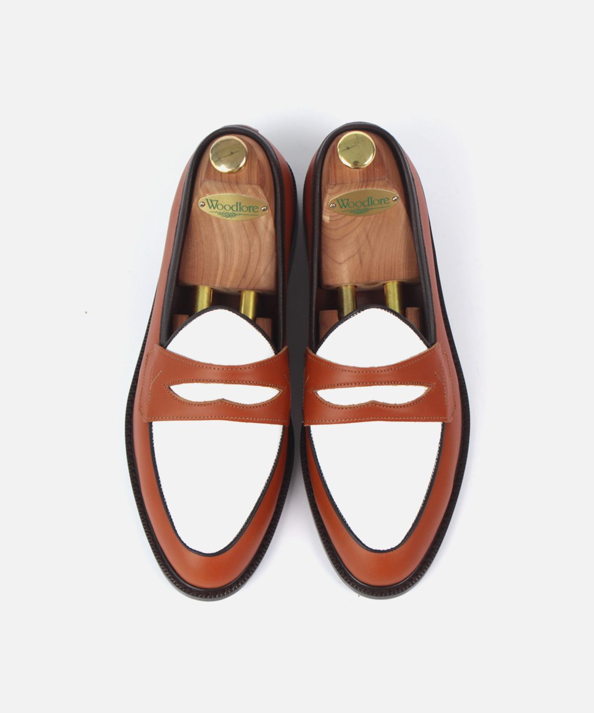 커스텀무드(CUSTOMMOOD) 에쉬 소가죽 페니로퍼(Natural brown & white)