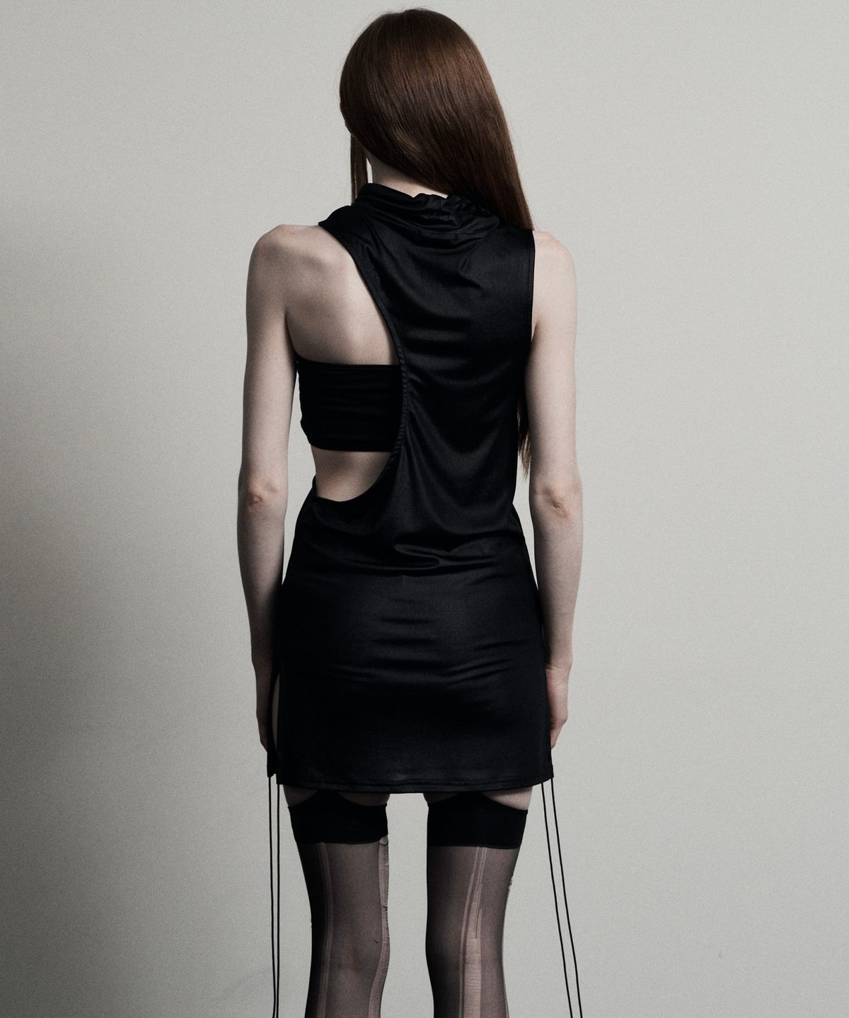 피아체(PIARCHE) CUT OUT DRESS_BLACK