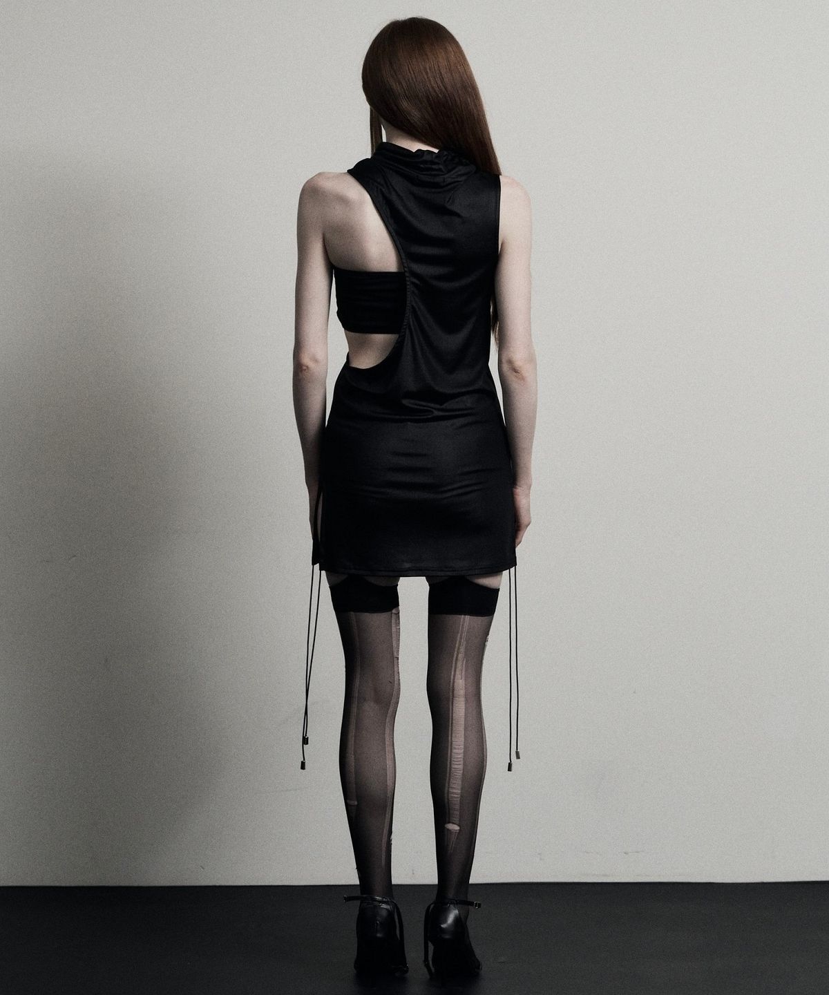 피아체(PIARCHE) CUT OUT DRESS_BLACK