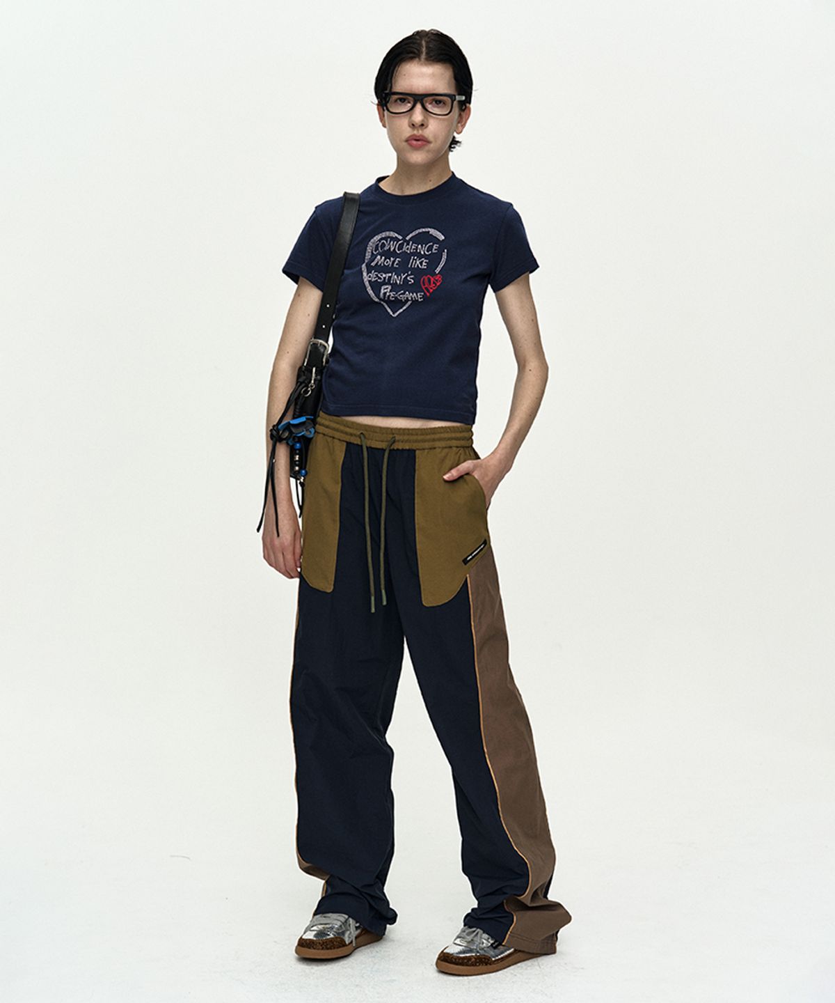 앤더슨벨(ADSB ANDERSSON BELL) UNISEX COLOR BLOCK NYLON TRACK PANTS apa876u(NAVY/KHAKI)
