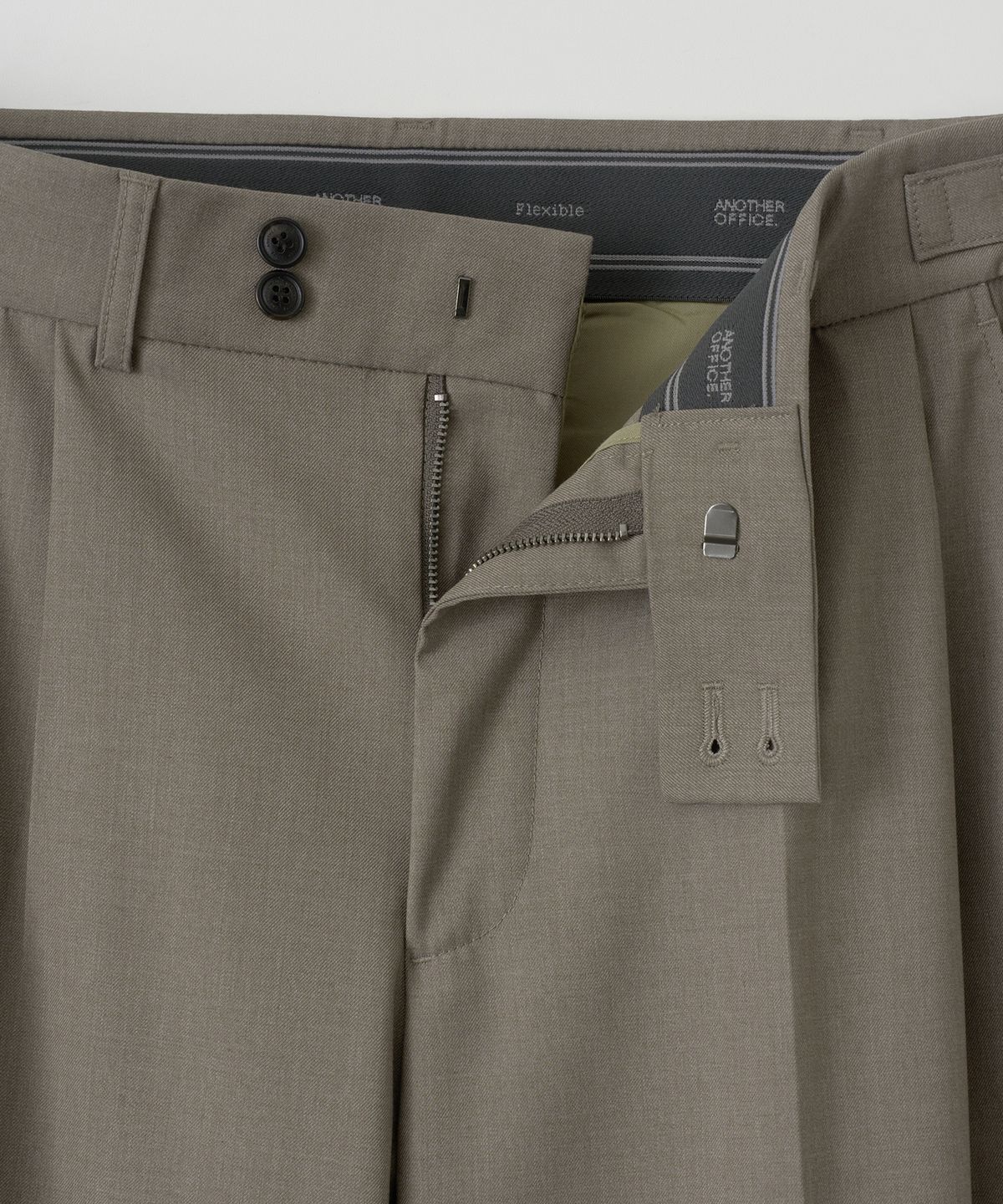 어나더 오피스(ANOTHER OFFICE) [SS] Santiago Slacks Flexible 30L (Bamboo)