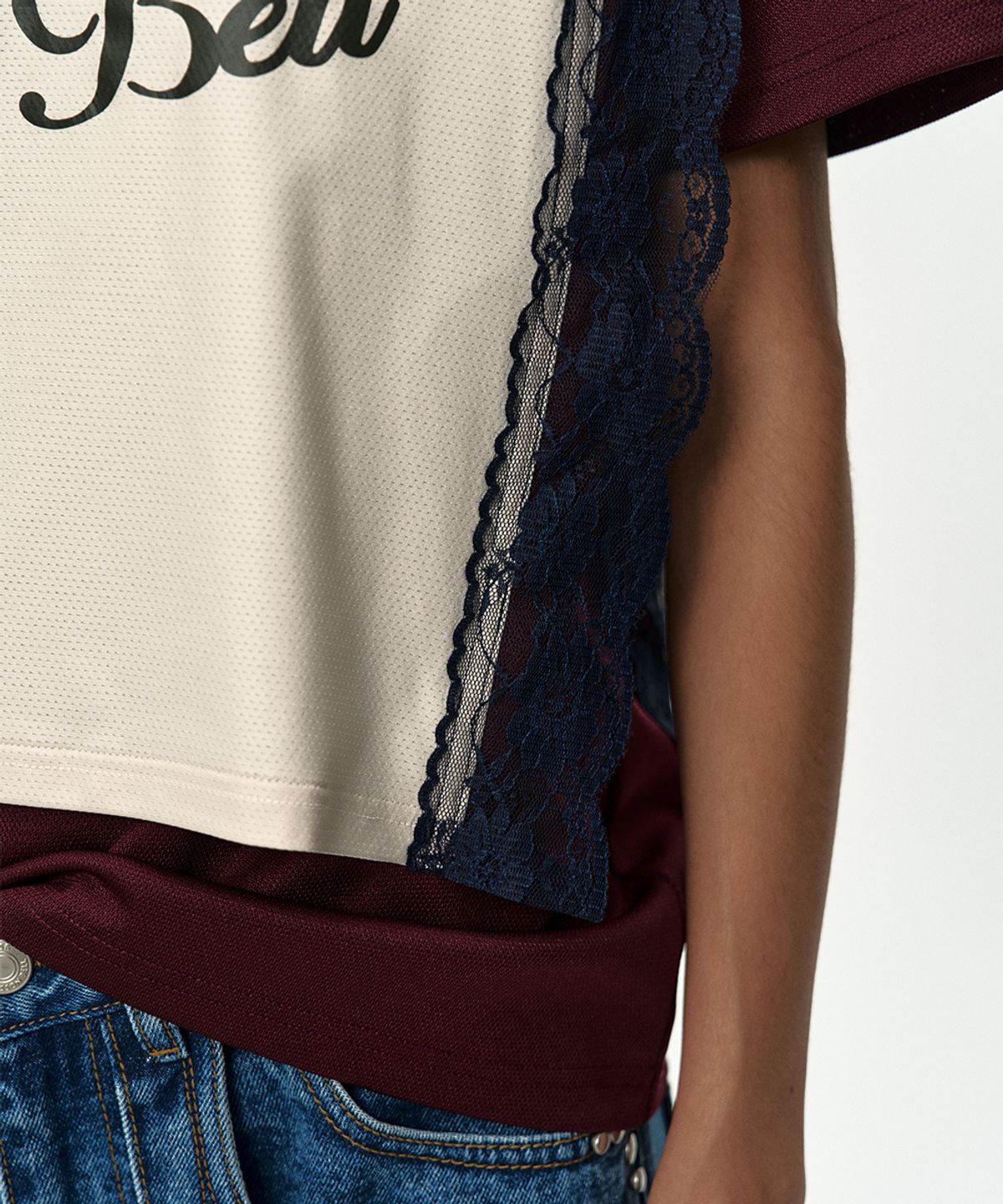앤더슨벨(ADSB ANDERSSON BELL) LACE TRIMMED POLO JERSEY TOP atb1487w(WINE/LIGHT YELLOW)