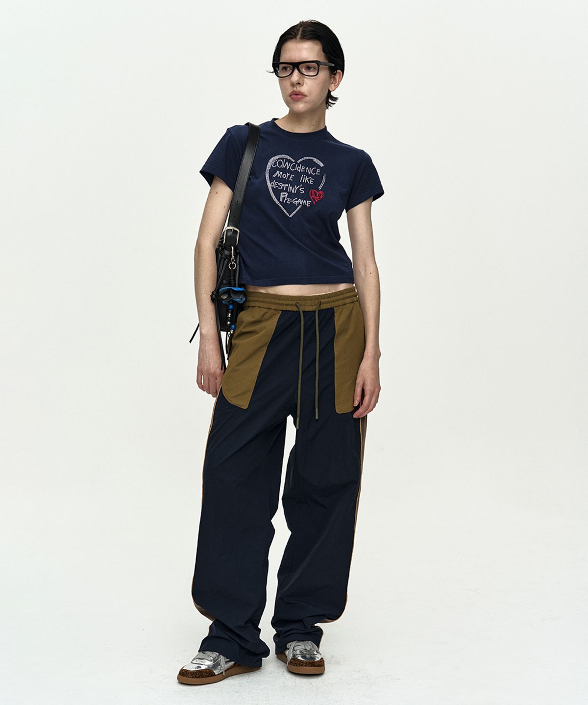 앤더슨벨(ADSB ANDERSSON BELL) (ESSENTIAL) BABY HEARTFIX T-SHIRT atb1418w(NAVY)