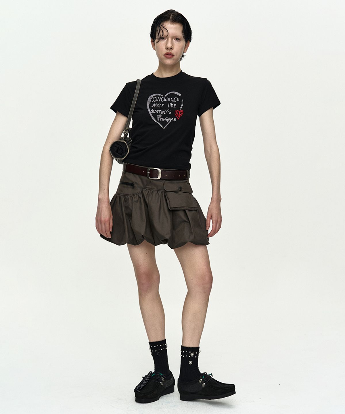 앤더슨벨(ADSB ANDERSSON BELL) (ESSENTIAL) BABY HEARTFIX T-SHIRT atb1418w(BLACK)