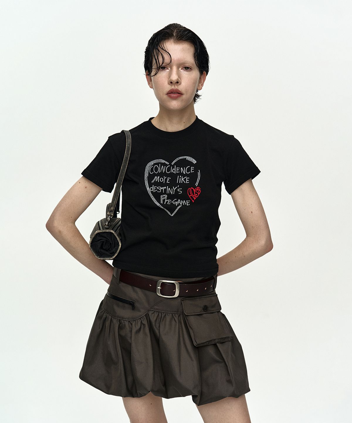 앤더슨벨(ADSB ANDERSSON BELL) (ESSENTIAL) BABY HEARTFIX T-SHIRT atb1418w(BLACK)
