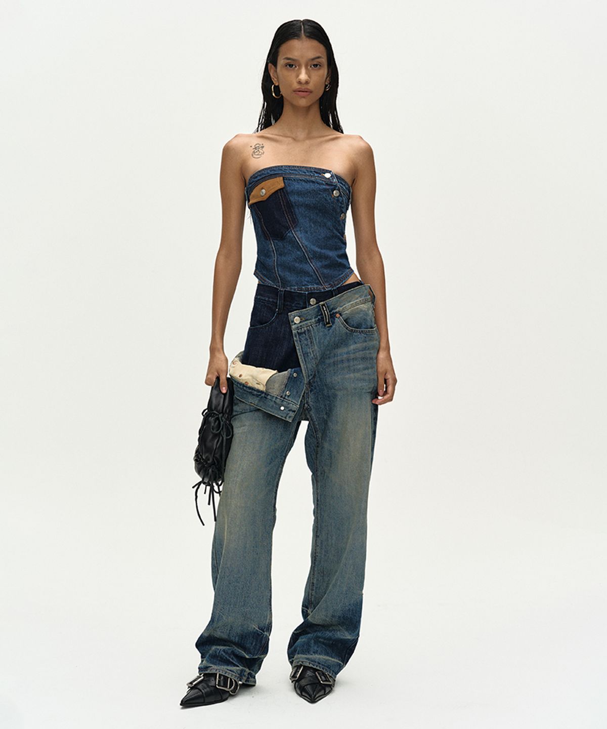 앤더슨벨(ADSB ANDERSSON BELL) DENIM TWIST BUSTIER atb1493w(BLUE)