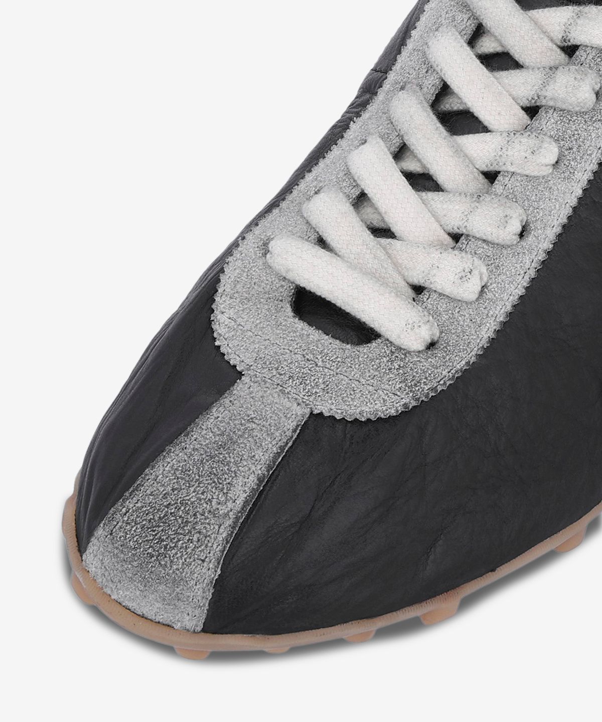 메종 마르지엘라(MAISON MARGIELA) 스프린터 로우 탑 스니커즈 - 블랙:화이트 / S57WS0515P7383HA316