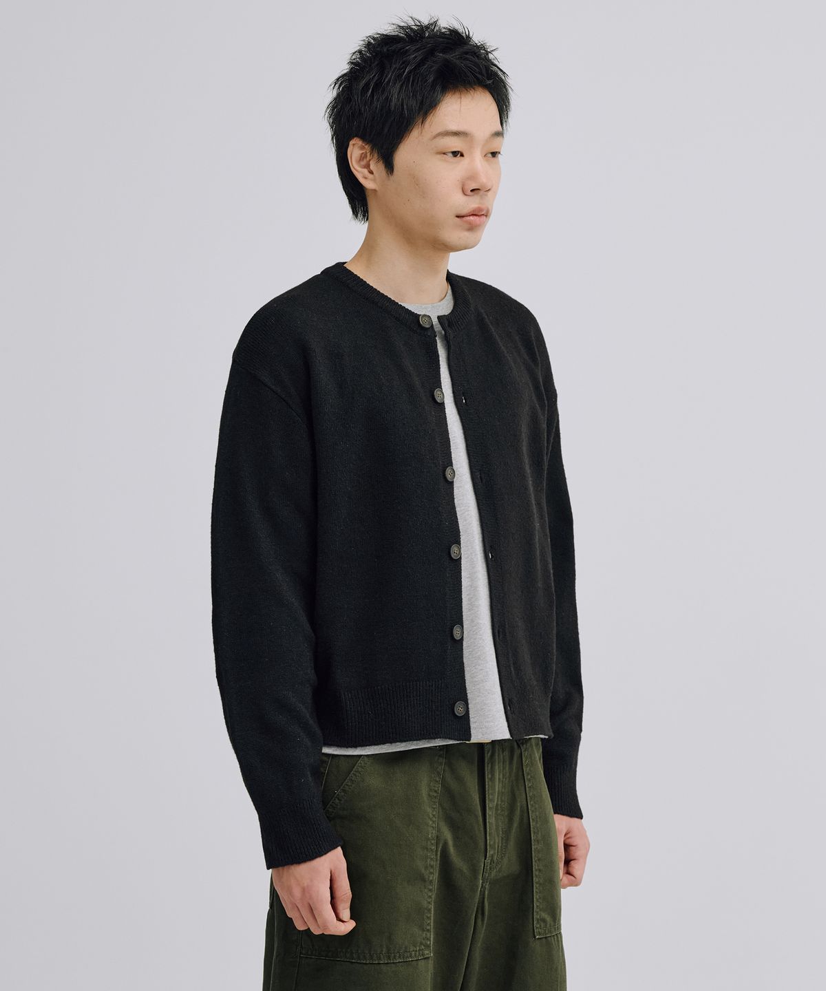 테이크이지(TAKEASY) 에센셜 크롭 니트 가디건 (블랙)