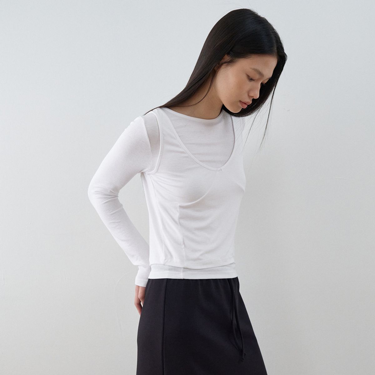 노우드(NOEUD) V-Lane Sleeveless (Ivory)
