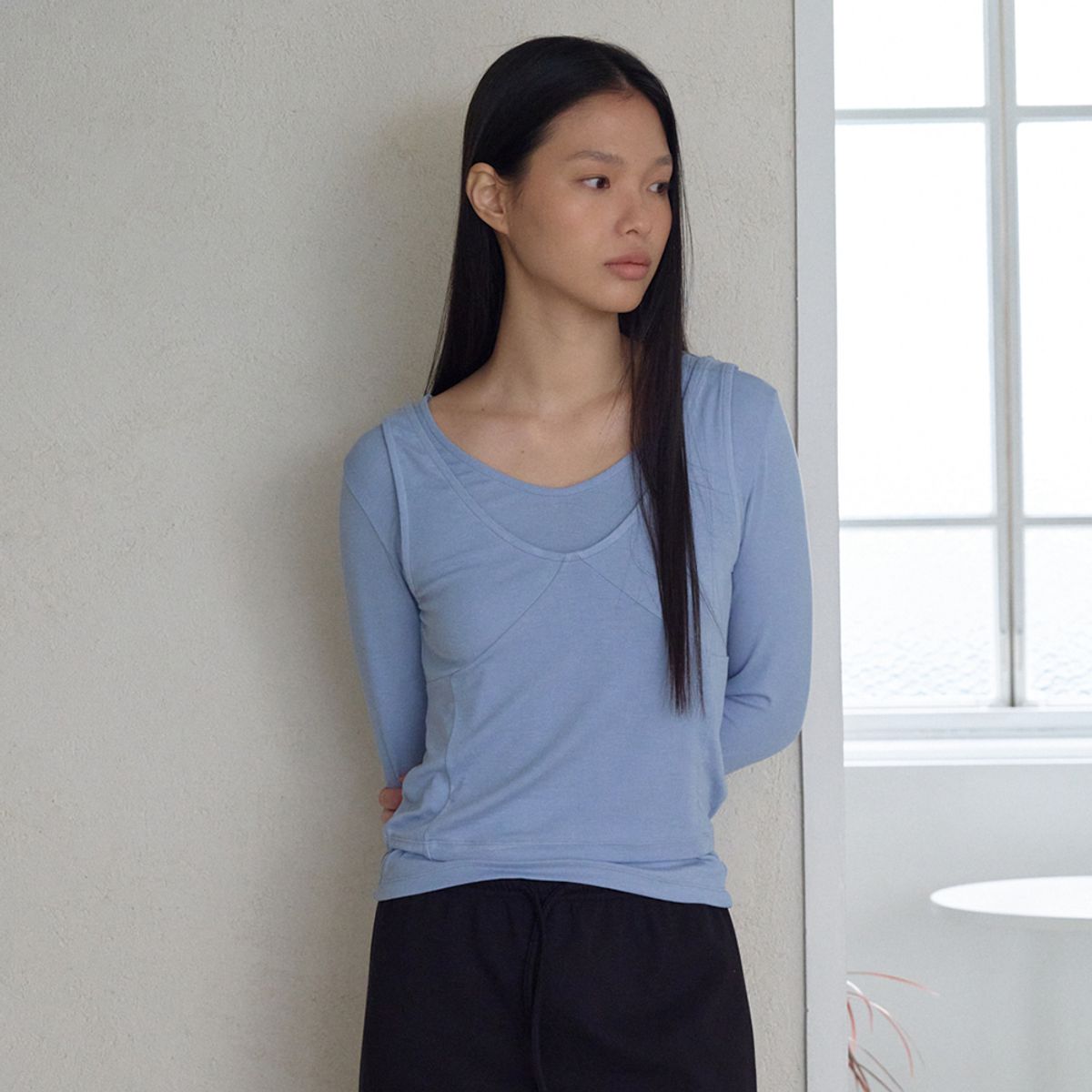 노우드(NOEUD) V-Lane Sleeveless (Skyblue)