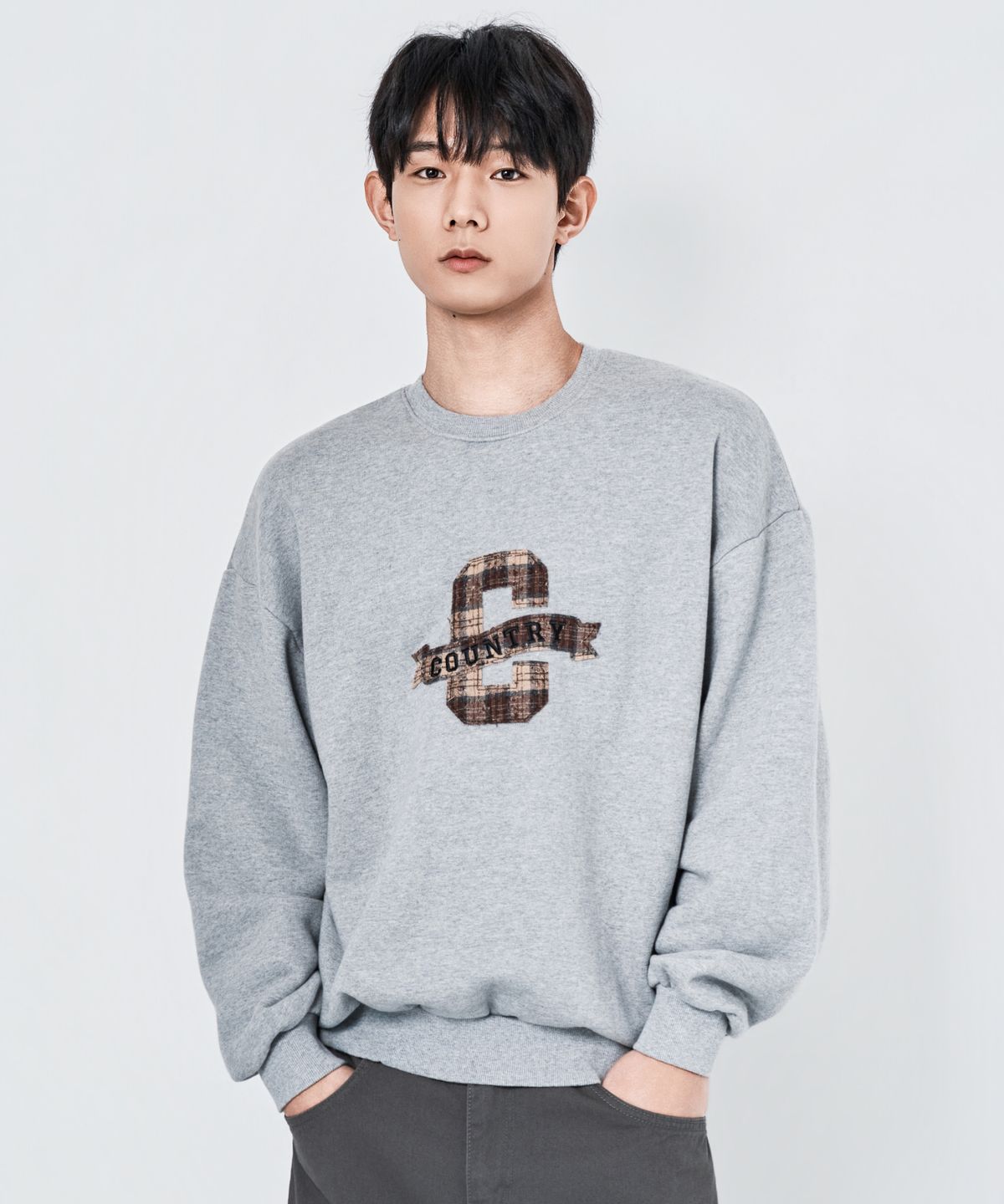 와르(WAAR) M1081 컨트리 자수 맨투맨(3colors)