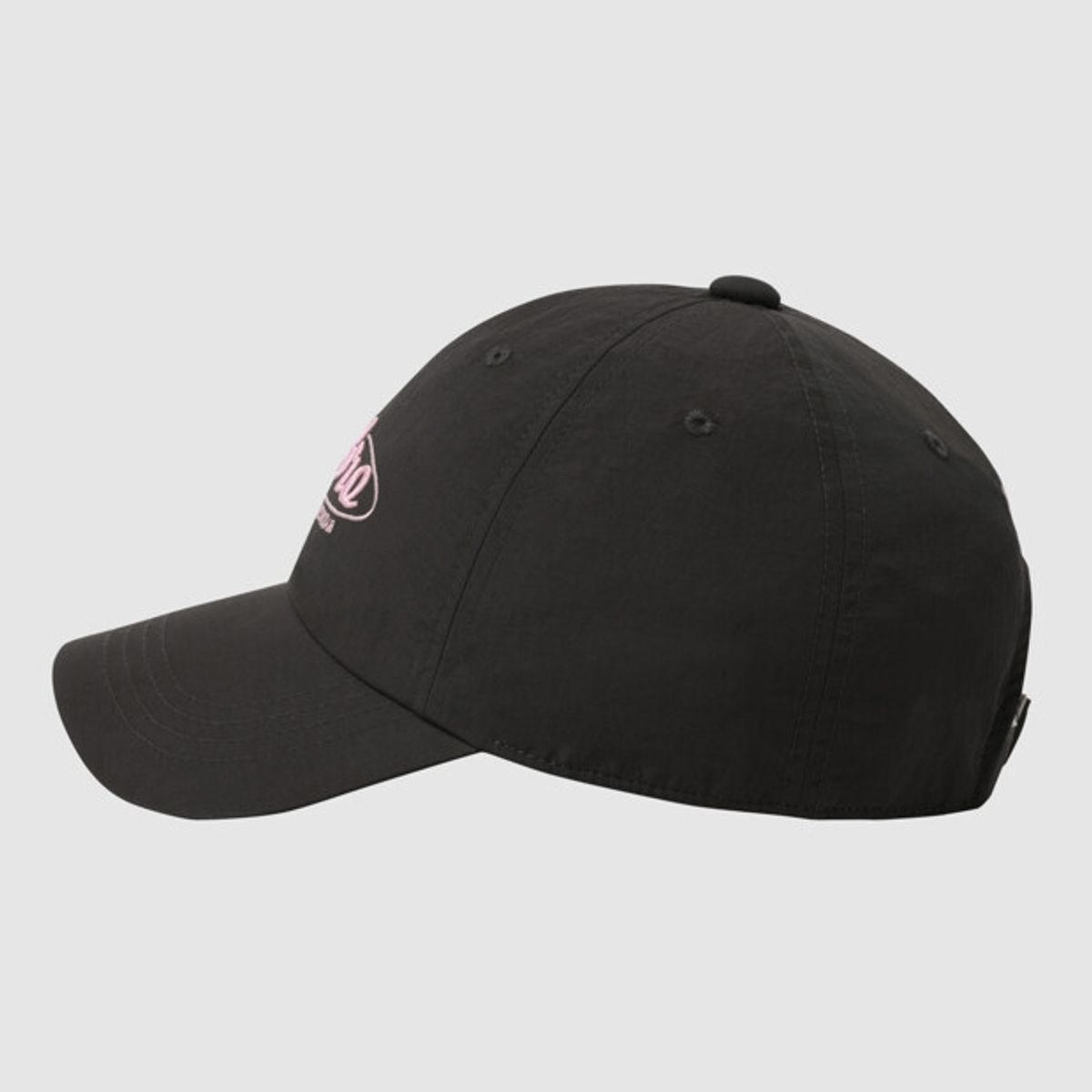 엄브로(UMBRO) 라운드 그래픽 볼캡 차콜 UR122CCP22