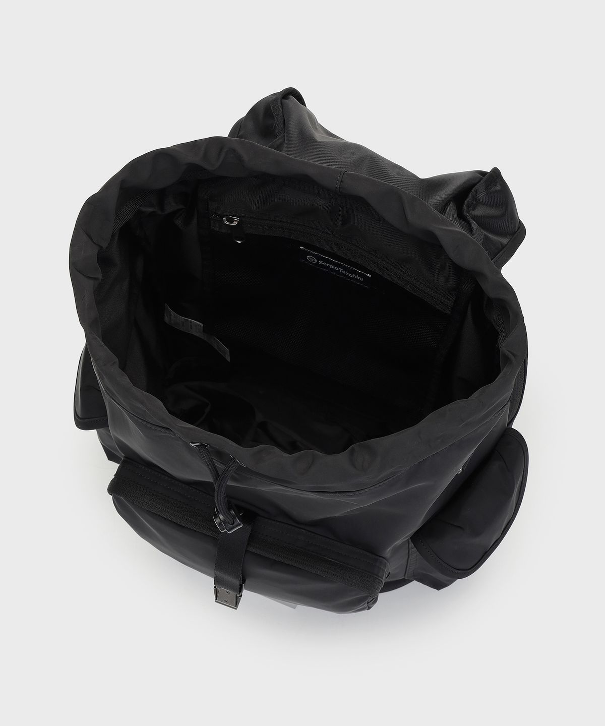 세르지오 타키니(SERGIO TACCHINI) U 경량 플랩 백팩 (Black)