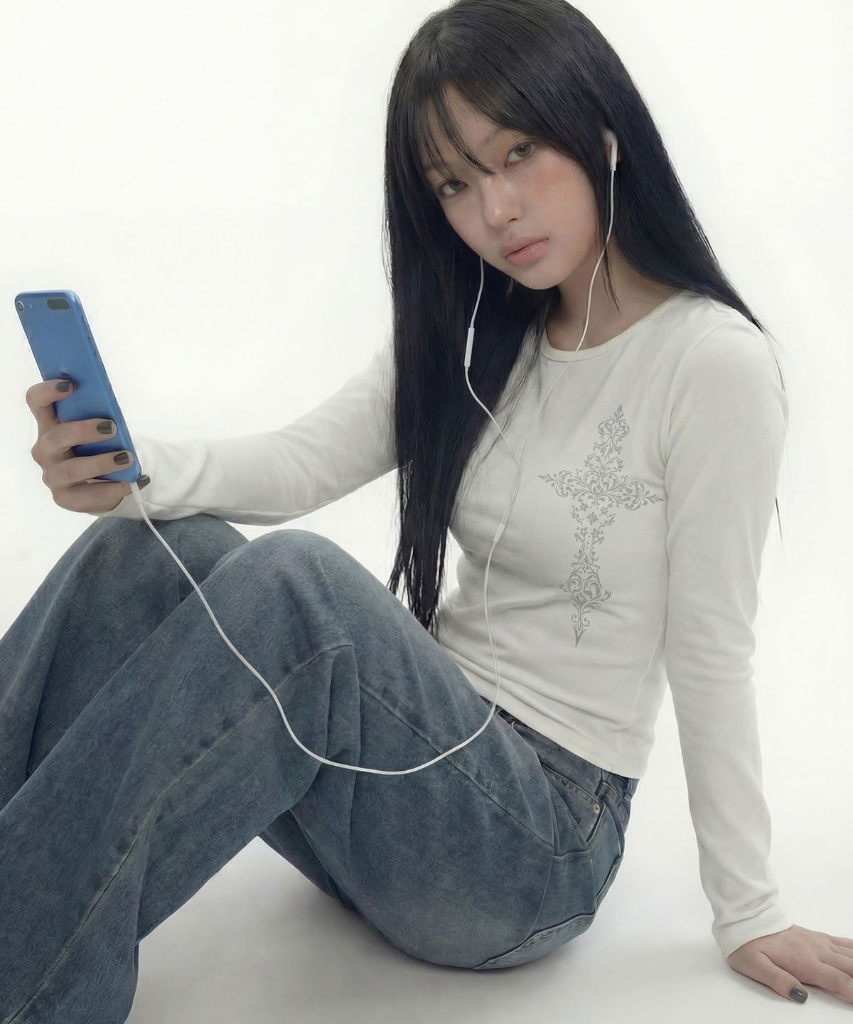 그레이버(GRAVER) [UNISEX]NEW CROSS U넥 롱슬리브_2color