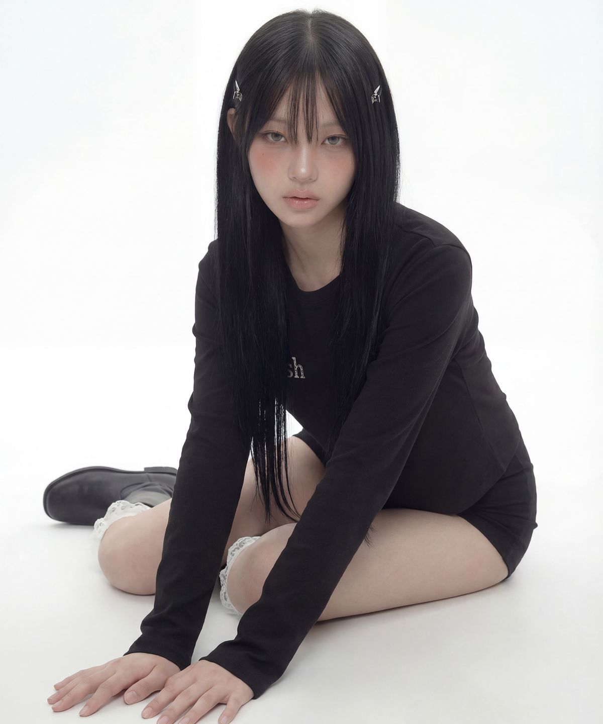 그레이버(GRAVER) [UNISEX]BLUSH HEART 롱슬리브 티셔츠_2color