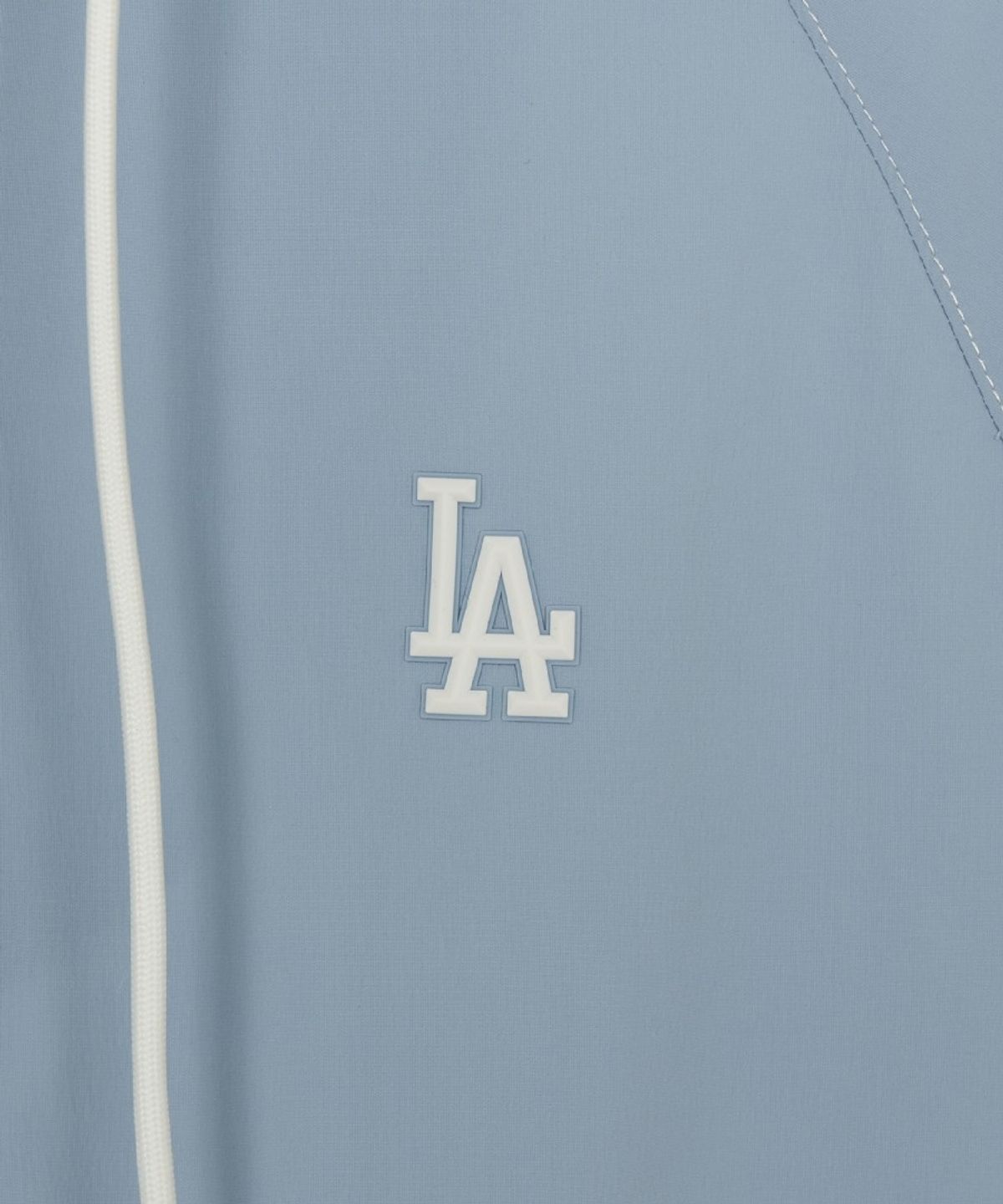 엠엘비(MLB) 여성 스포티브 컬시브 로고 후드 바람막이 LA (L.SKY BLUE)