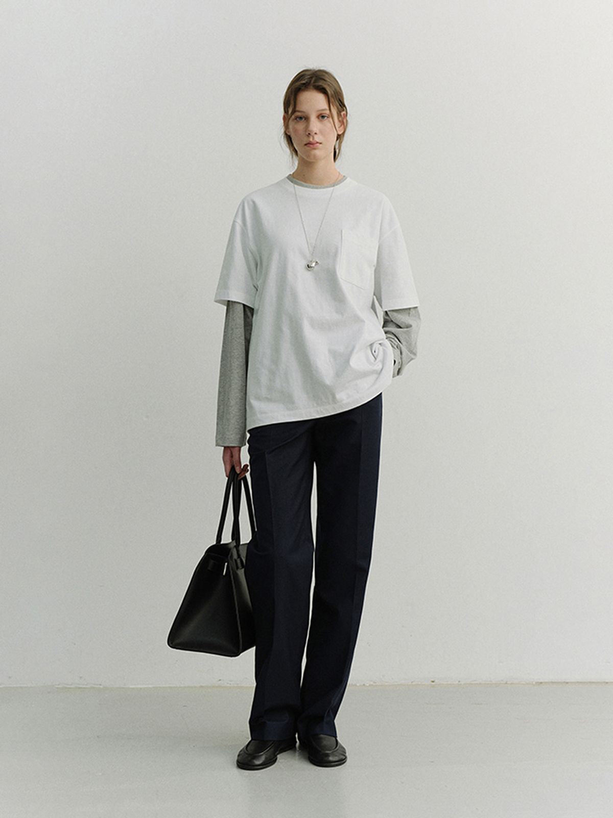 던스트(DUNST) UNISEX LAYERED SET-UP T-SHIRT_UDTS6A117_MELANGE GREY / OFF WHITE