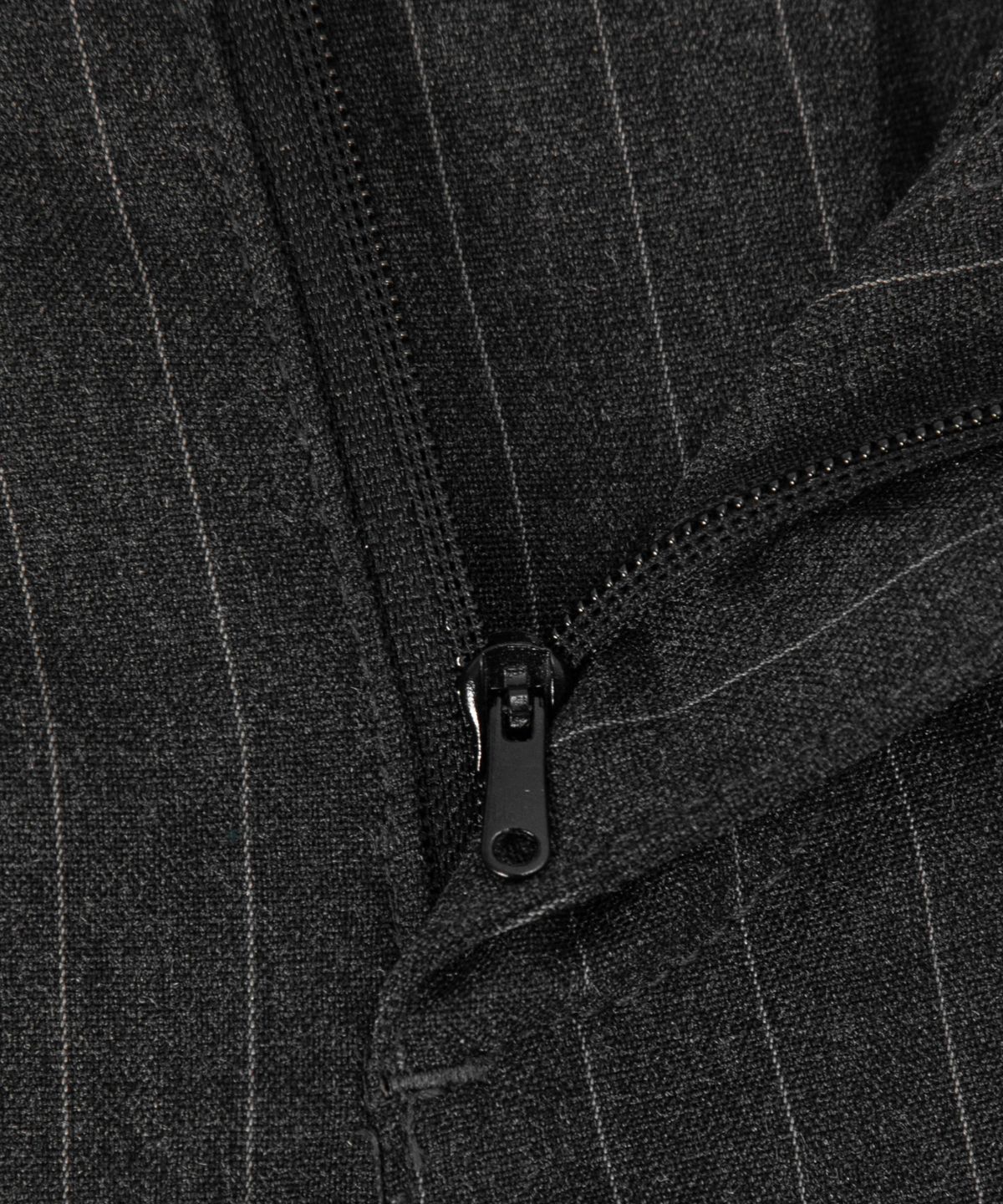 와르(WAAR) M282 투턱 스트라이프 슬랙스(2colors)
