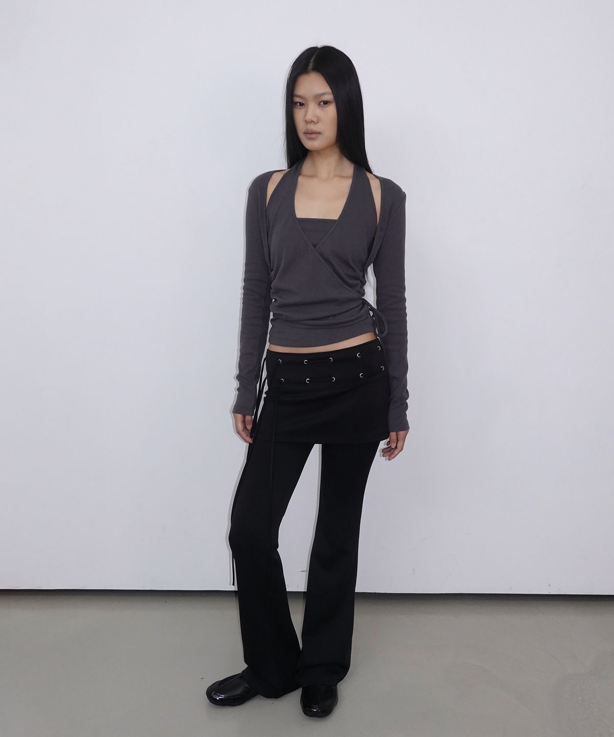 샌드릭(SANDRIC) Layered Halter Wrap Long Sleeve_Charcoal