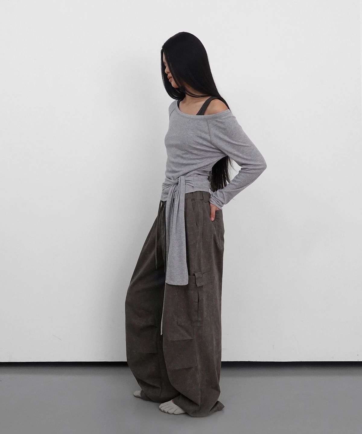 샌드릭(SANDRIC) Strap Off Shoulder T_Melange Grey