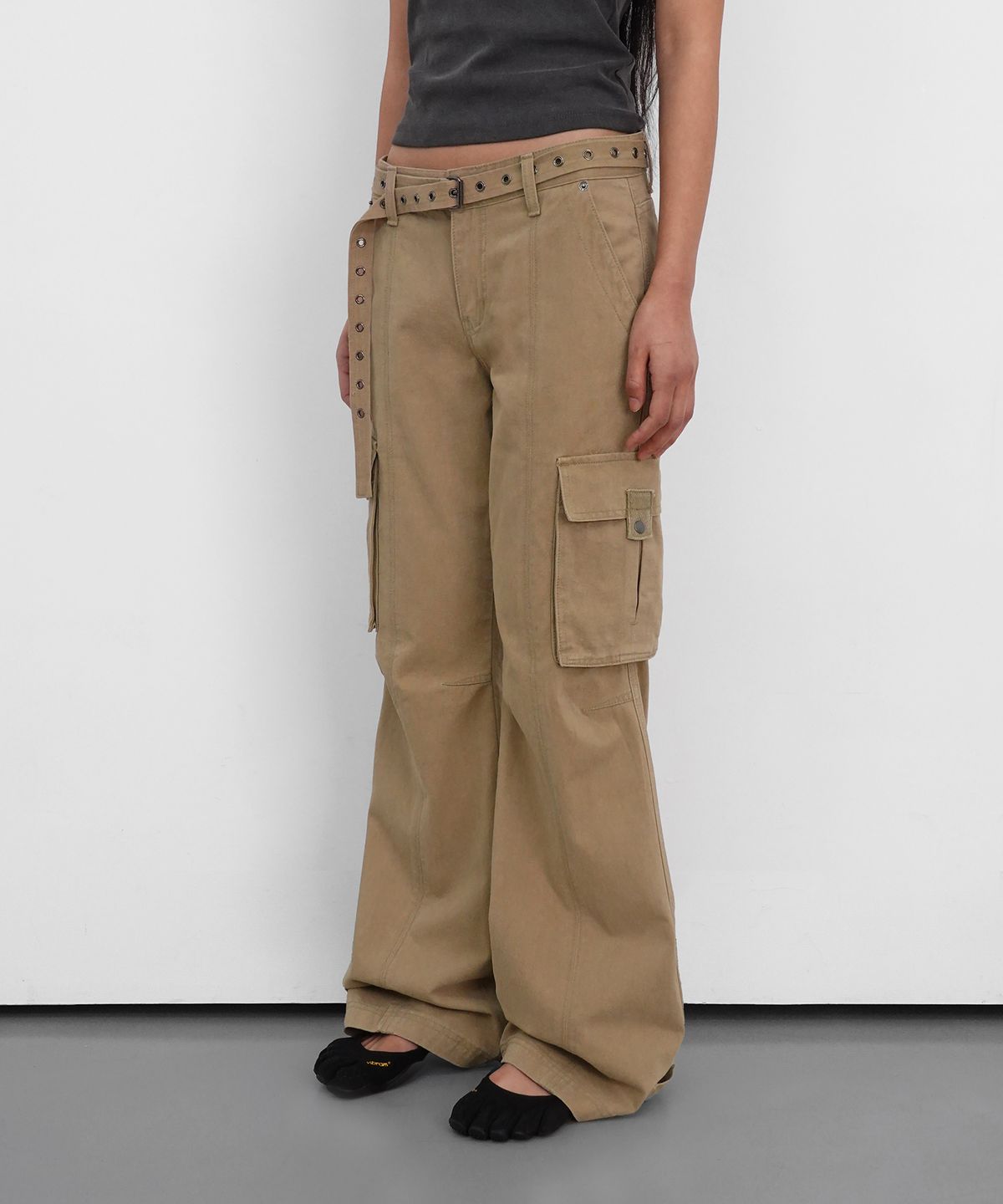 샌드릭(SANDRIC) Wide Bootcut Cotton Pants_Beige