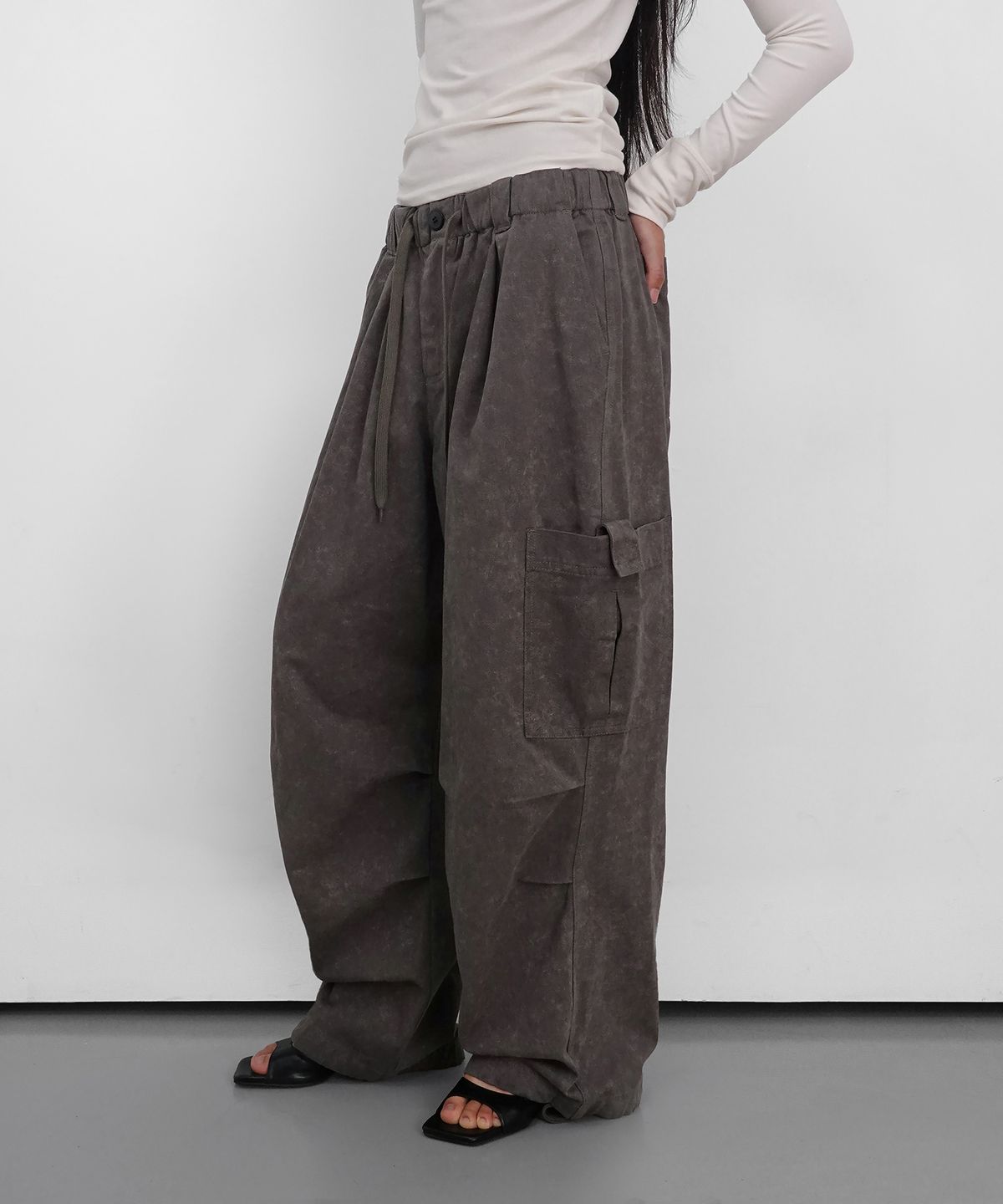 샌드릭(SANDRIC) Wide Cargo Cotton Pants_Brown