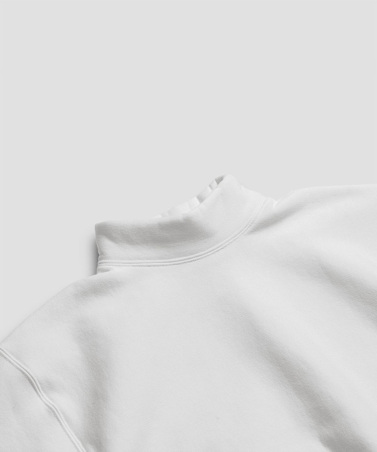 캠버 스포츠웨어(CAMBER SPORTSWEAR) 크로스니트 모크넥 스웻셔츠, 화이트
