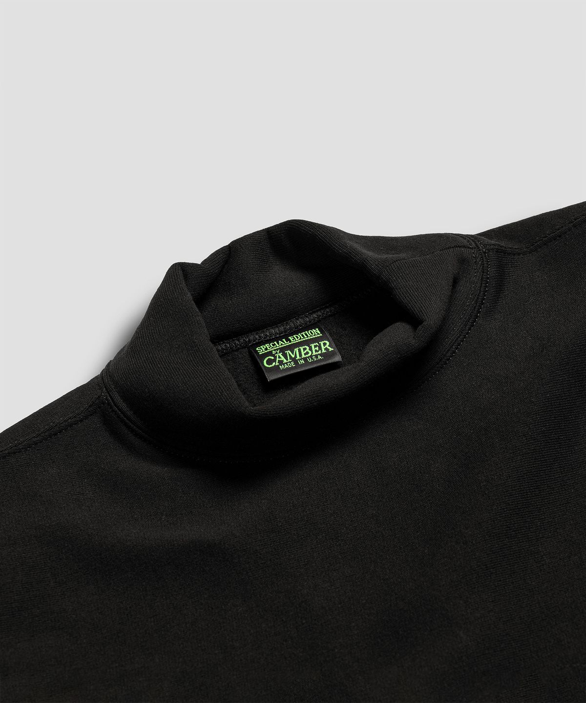 캠버 스포츠웨어(CAMBER SPORTSWEAR) 크로스니트 모크넥 스웻셔츠, 블랙
