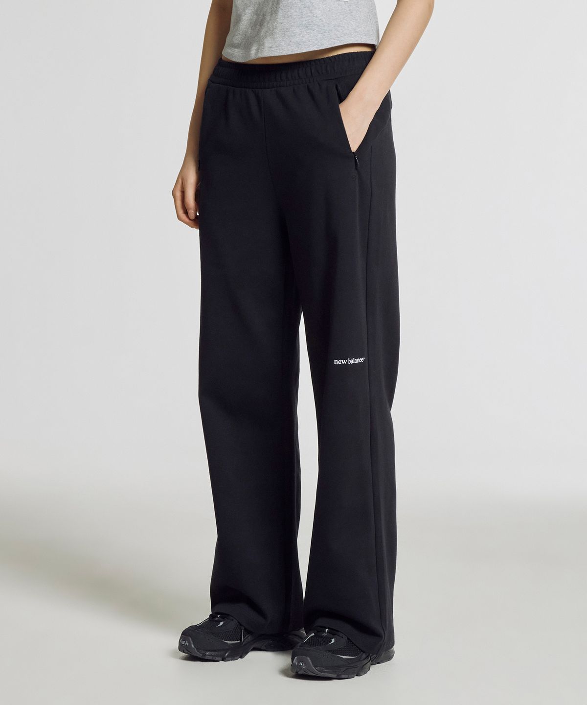 뉴발란스(NEW BALANCE) NBMLG2W422 / WOMEN 썸머 경량 이중직 와이드팬츠 (BLACK)