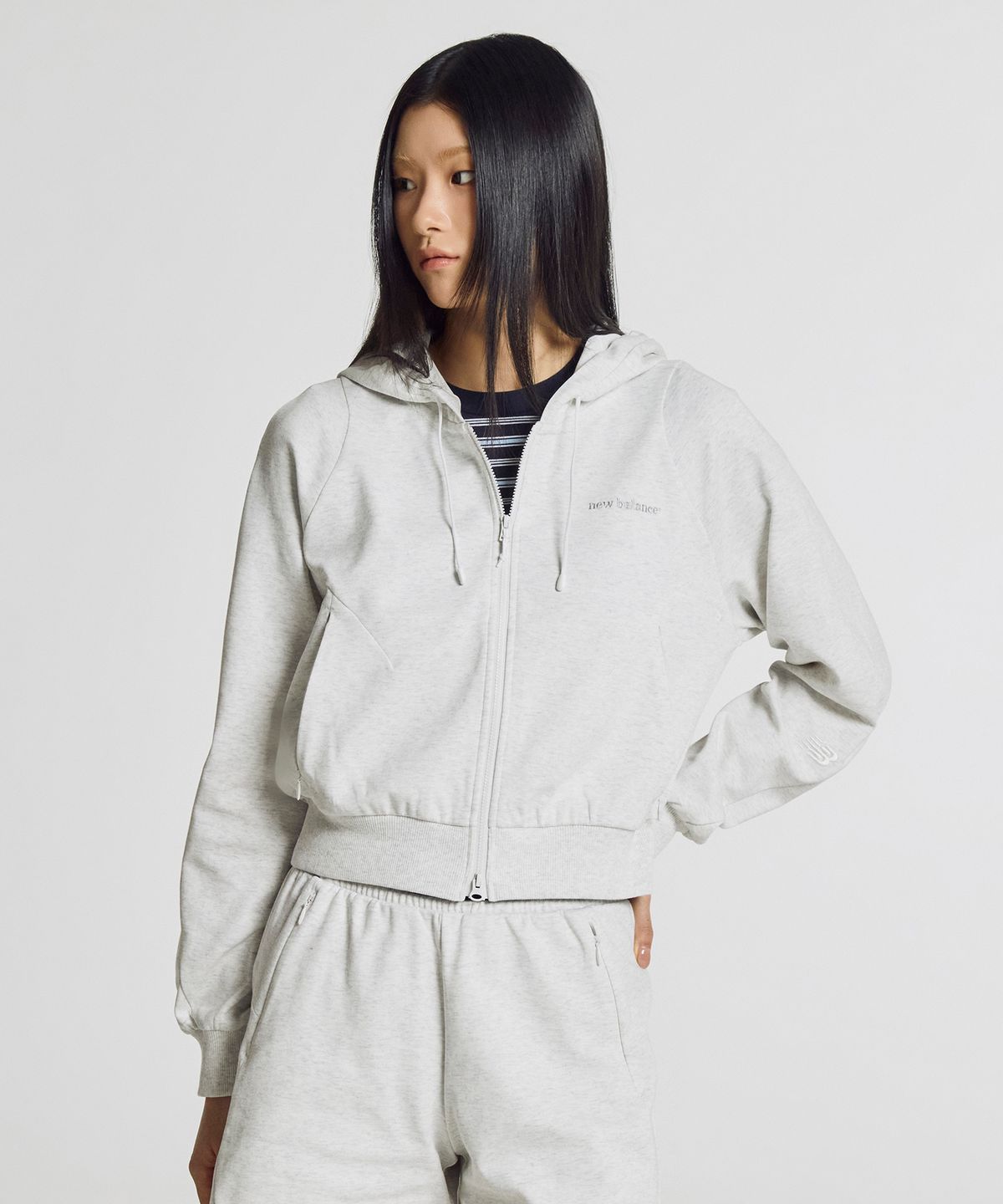 뉴발란스(NEW BALANCE) NBMDG2W412 / WOMEN 경량 이중직 후드집업 (LIGHT GRAY)