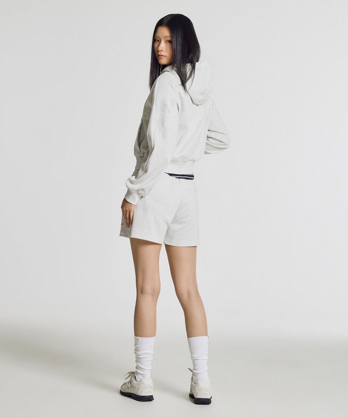 뉴발란스(NEW BALANCE) NBMDG2W412 / WOMEN 경량 이중직 후드집업 (LIGHT GRAY)
