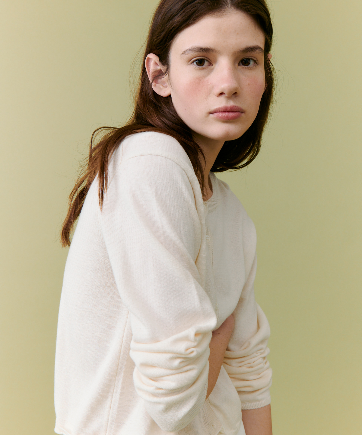 더 릴(THE LILLE) Crop button cardigan_ivory