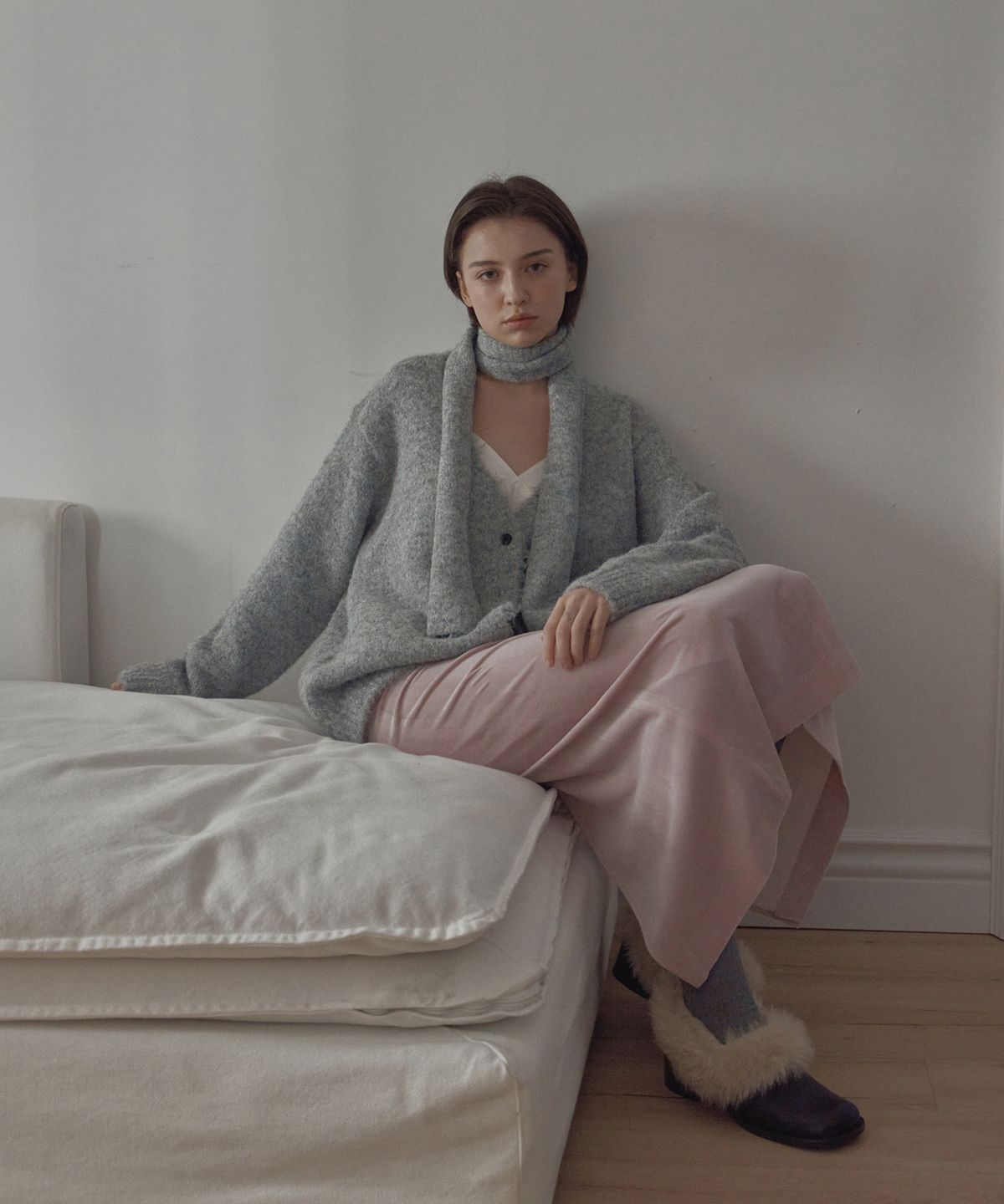 포에트서울(POETSEOUL) hairy muffler_light gray