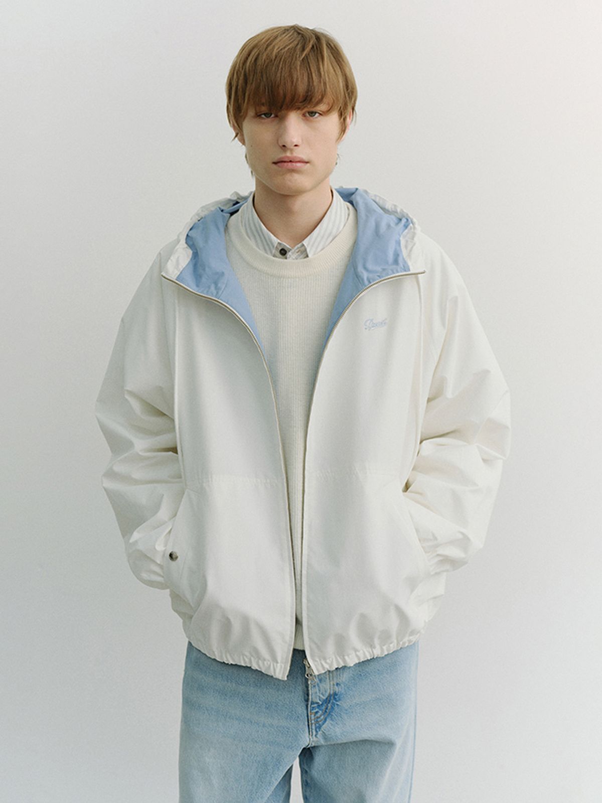 던스트 포 맨(DUNST FOR MEN) LOGO WINDBREAKER_UNISEX_UDJU6A113_WHITE / SOFT BLUE