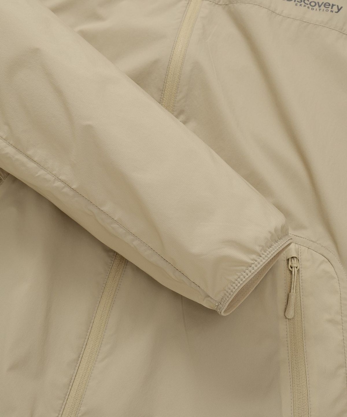 디스커버리 익스페디션(DISCOVERY EXPEDITION) 남성 프레시벤트2.0 패커블 바람막이 (L/BEIGE)