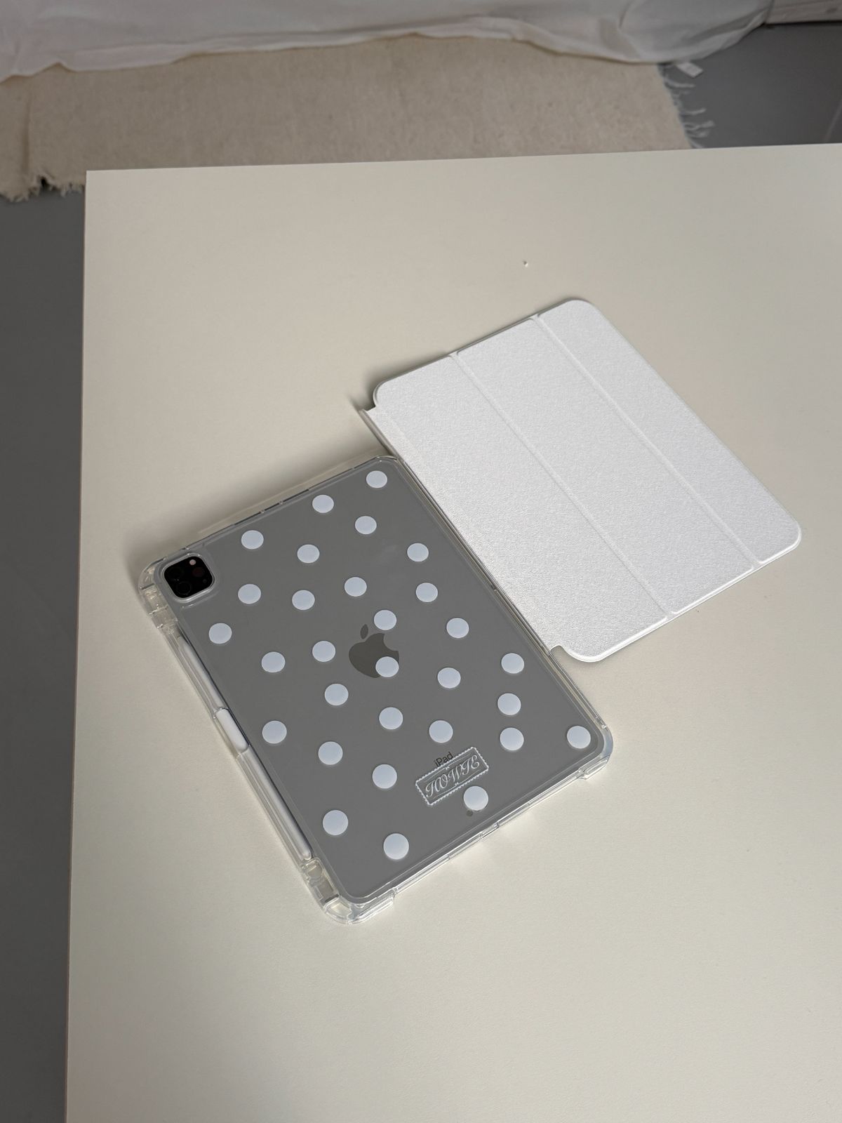 하우위(HOWIE) dot iPad case