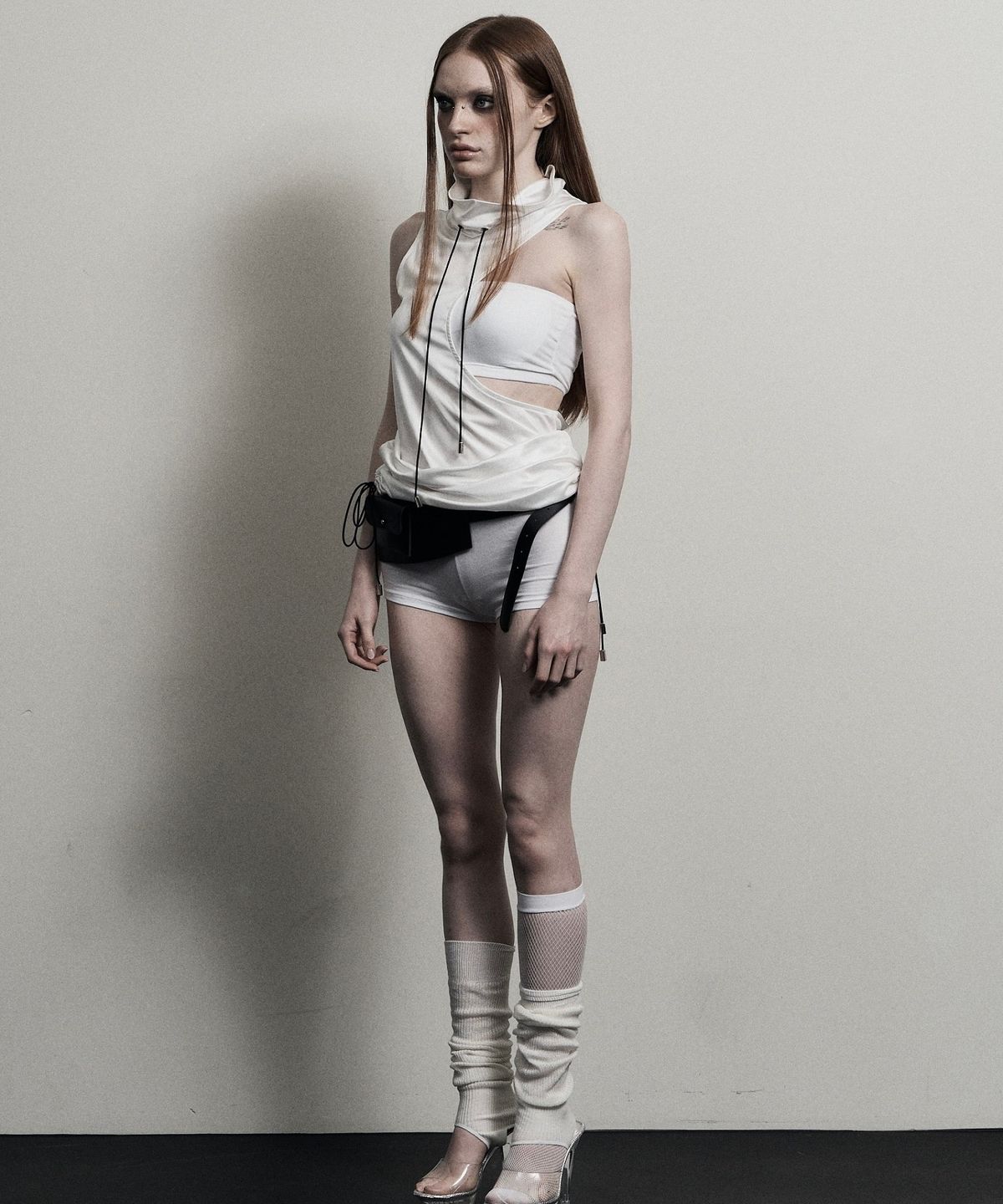 피아체(PIARCHE) CUT OUT DRESS_WHITE