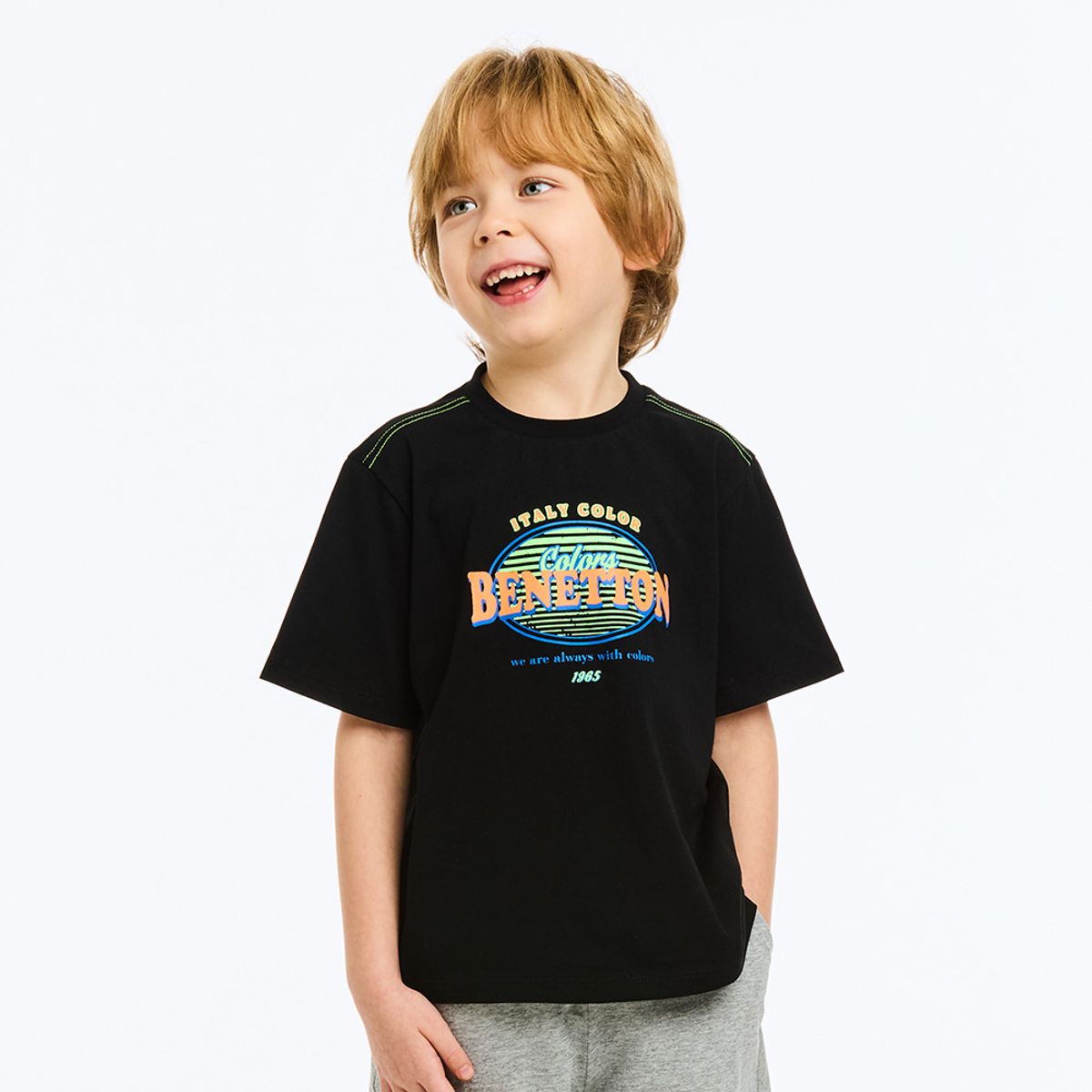 베네통키즈(BENETTONKIDS) 로고 플레이 티셔츠_QATS26631BK