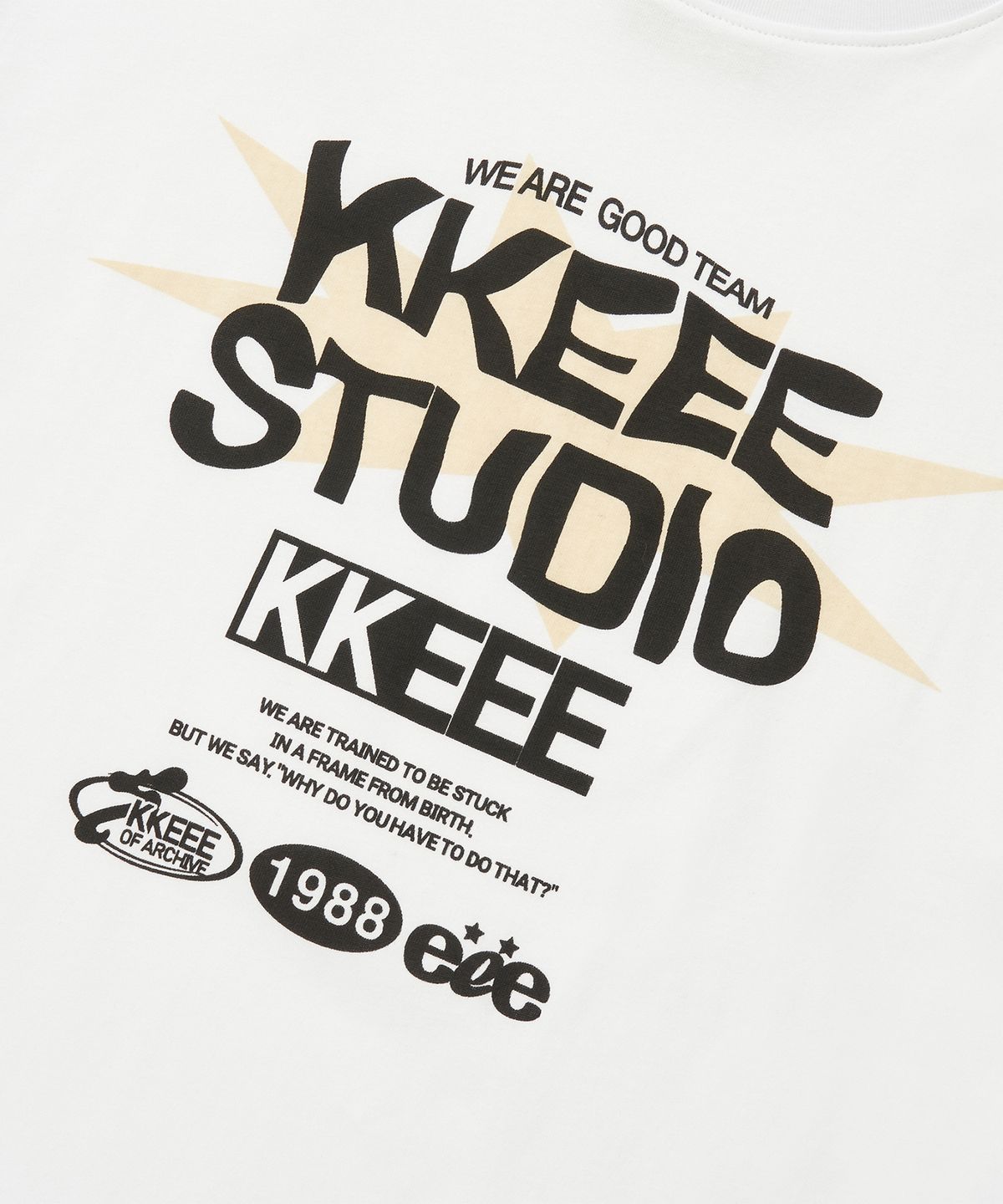 케이케이이이이(KKEEE) 커뮤니티 스타 오버핏 반팔티(2color)