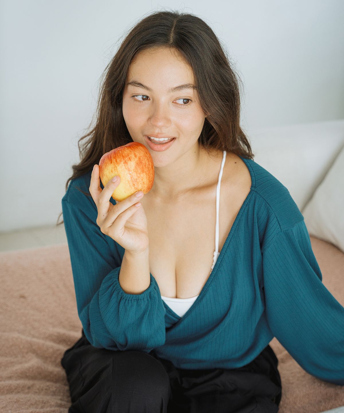 멜레릴라(MELELILA) 랩 가디건 커버업