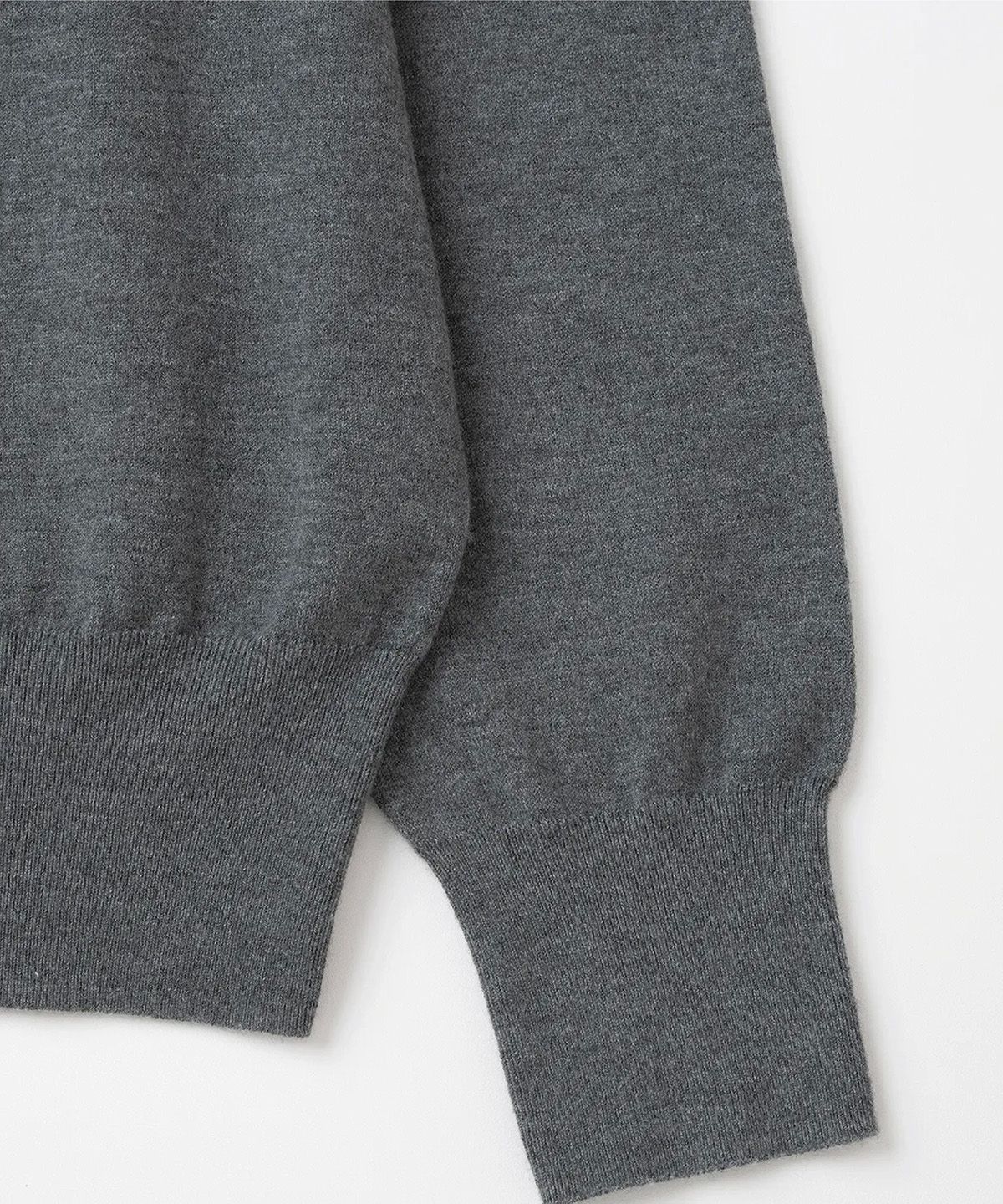 애드슬로우(ADDSLOW) V-Neck Knit (Gray)
