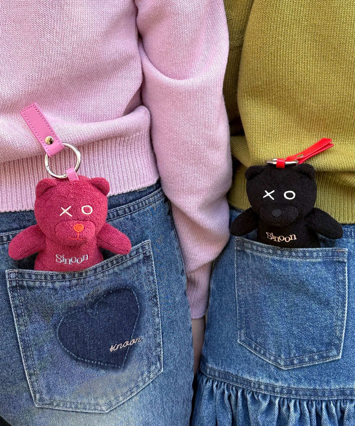 시눈(SINOON) XOXO Nooni Bear Keyring (Black)
