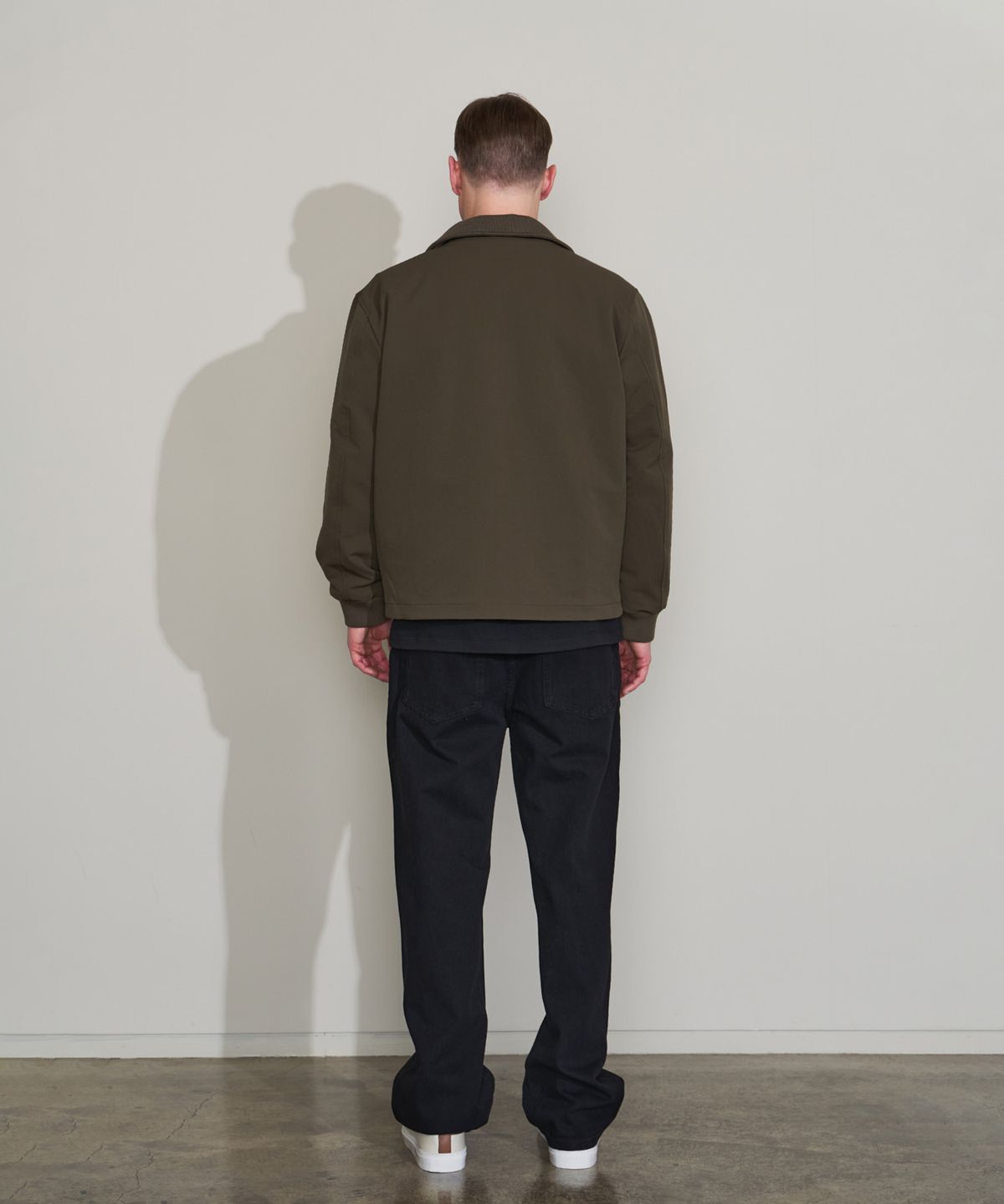 빠니깔레(PANICALE) 블랙 스트레이트핏 백밴딩 데님 팬츠