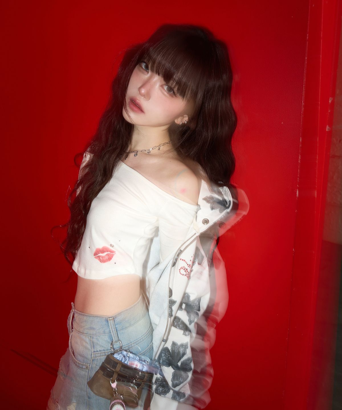 체리퀴리(CHERRYQUIRI) love bite one shoulder - white