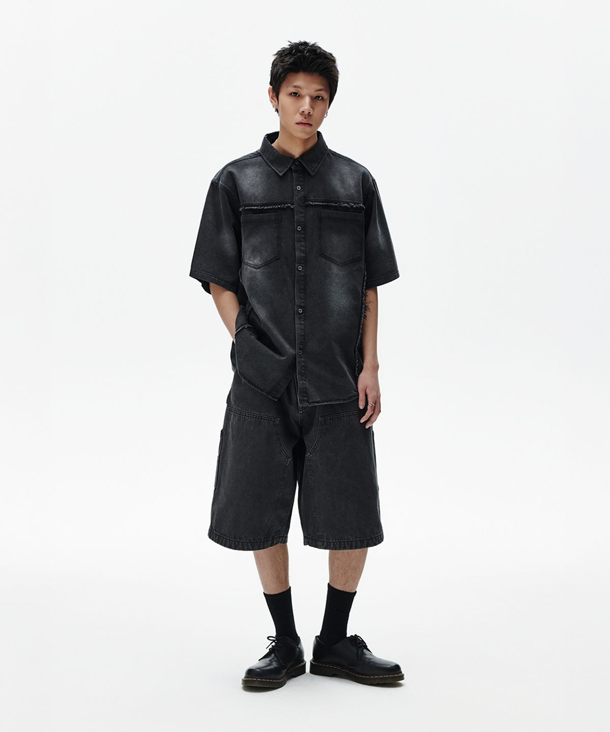 마하그리드(MAHAGRID) DENIM HALF SHIRT BLACK(MG2FMMW345A)
