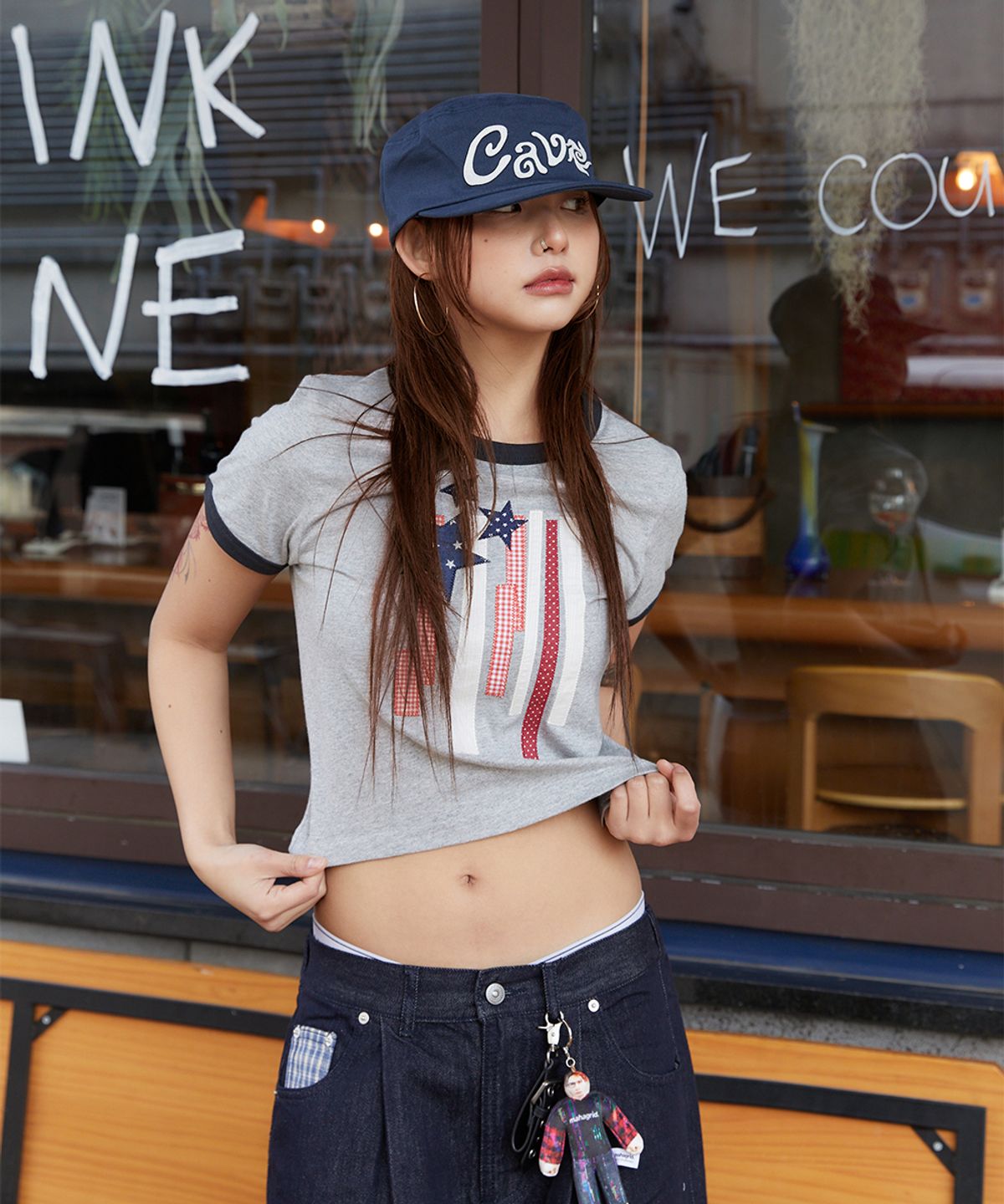 마하그리드(MAHAGRID) FLAG APPLIQUE RINGER CROP TEE GREY(MG2GMFT513A)